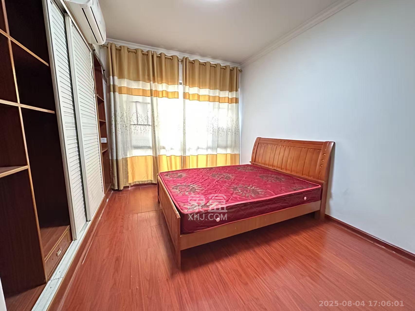 海洋半岛(月珑湾) 3室2厅1卫 2200.0元/月 海洋半岛(月珑湾) 3室2厅1卫 2200.0元/月室内图