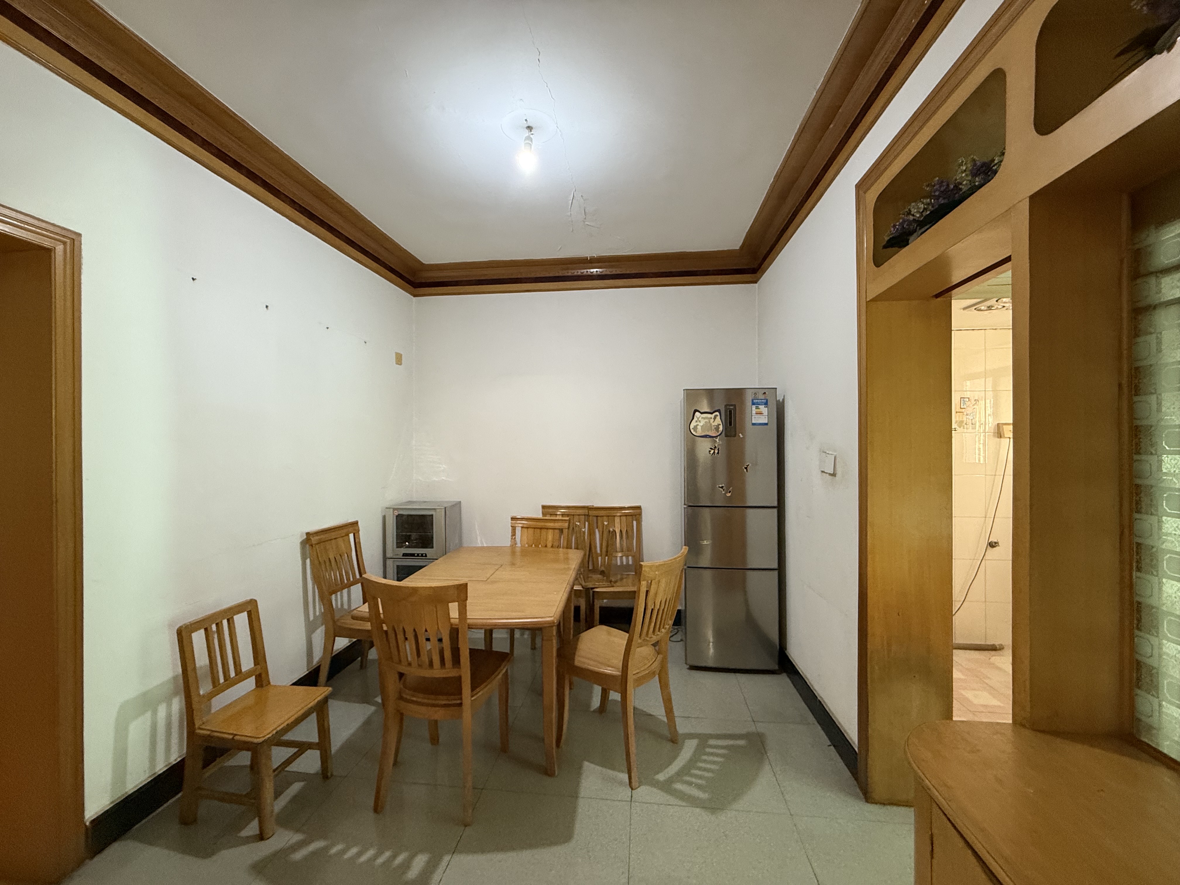 418家属区 3室2厅1卫 39.8万 418家属区 3室2厅1卫 39.8万客厅