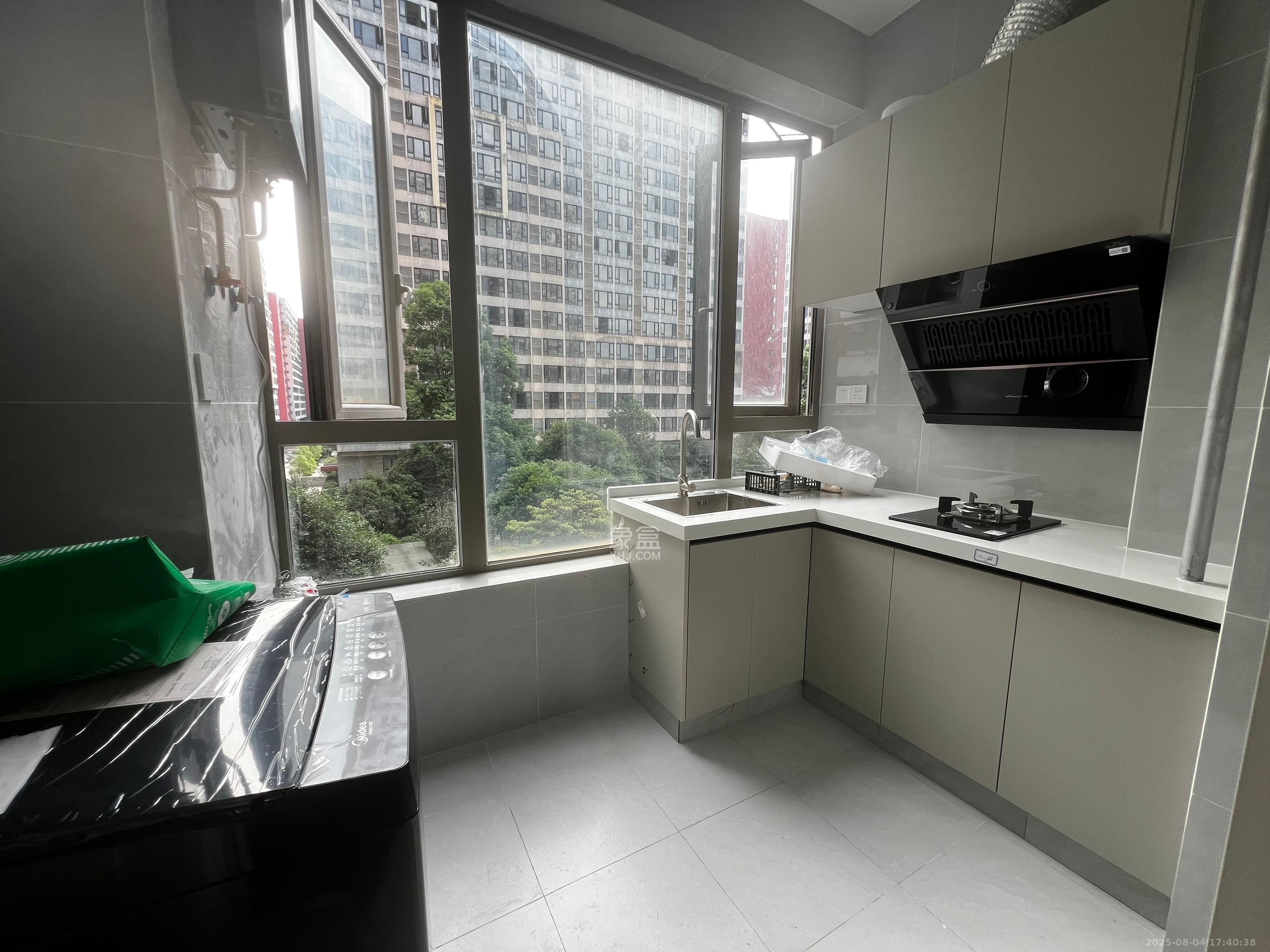 怡海星城 1室1厅1卫 1100.0元/月 怡海星城 1室1厅1卫 1100.0元/月室内图