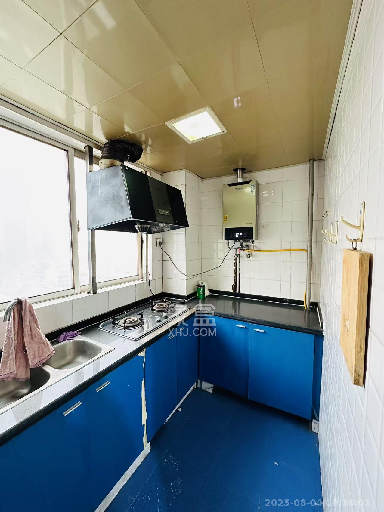 时代先锋  2室2厅1卫    1700.0元/月室内图