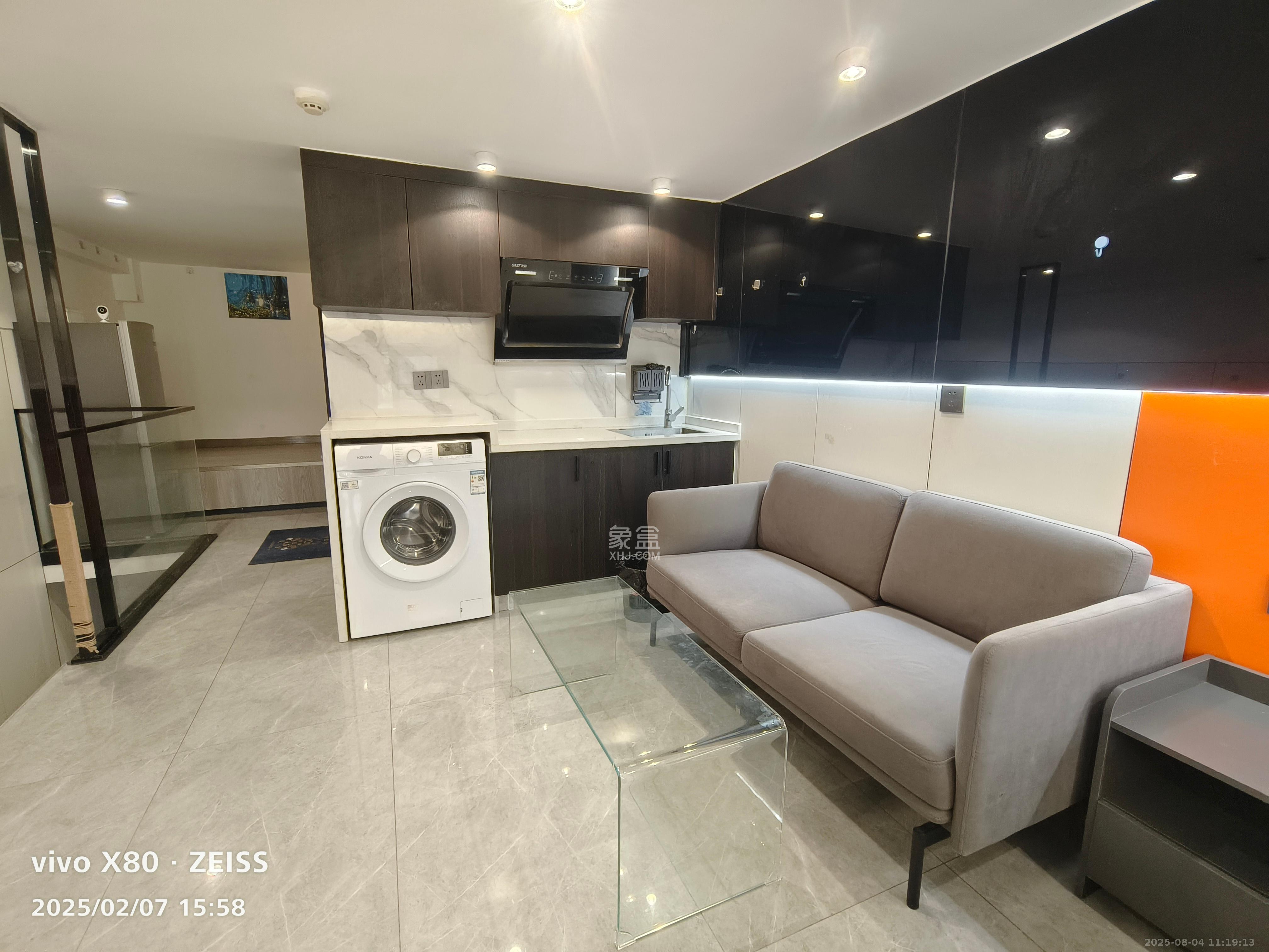 龙湖新壹城  1室1厅1卫    1400.0元/月 龙湖新壹城  1室1厅1卫    1400.0元/月室内图