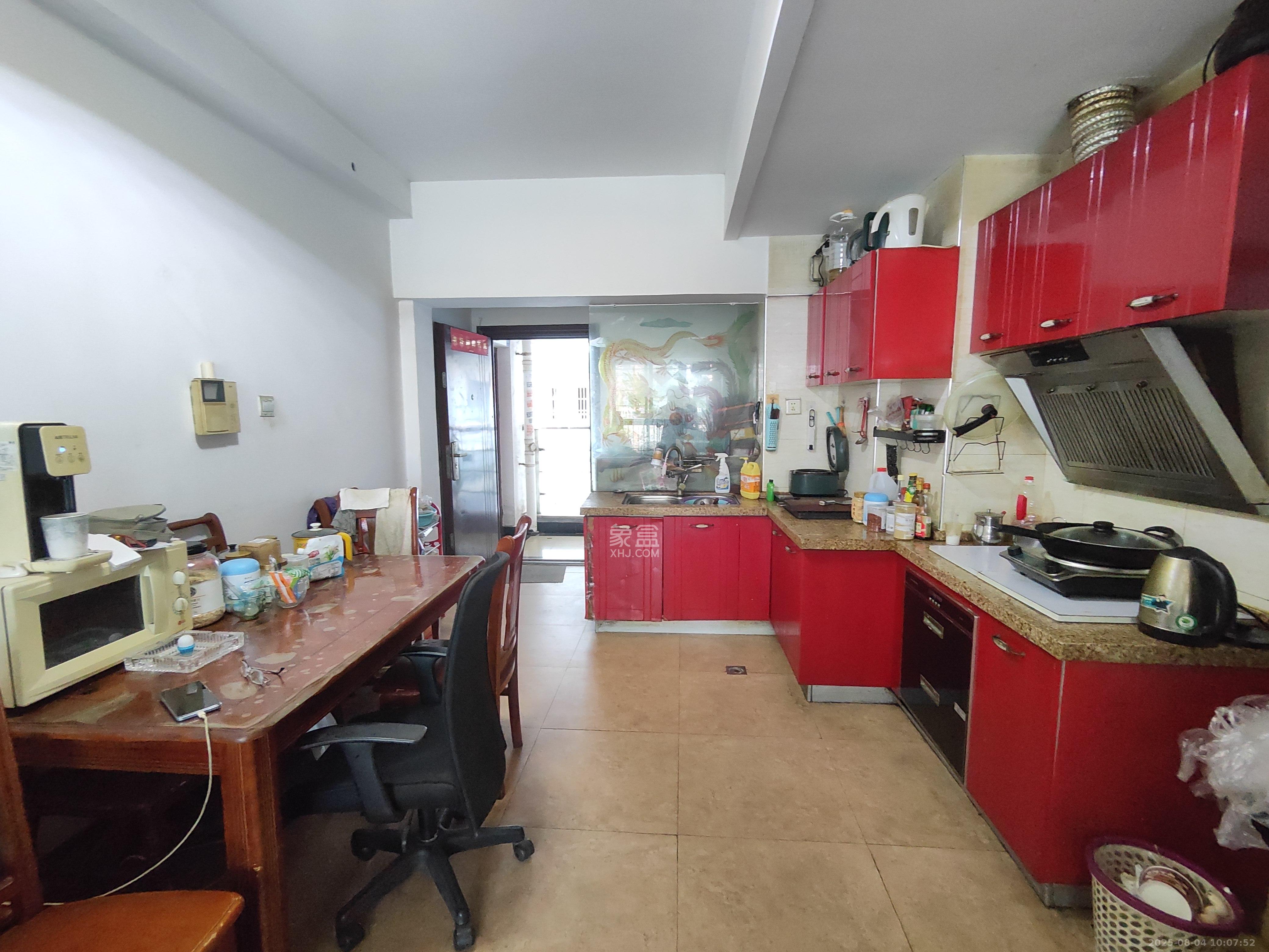 华天LOHO小镇 2室2厅1卫 1400.0元/月 华天LOHO小镇 2室2厅1卫 1400.0元/月室内图