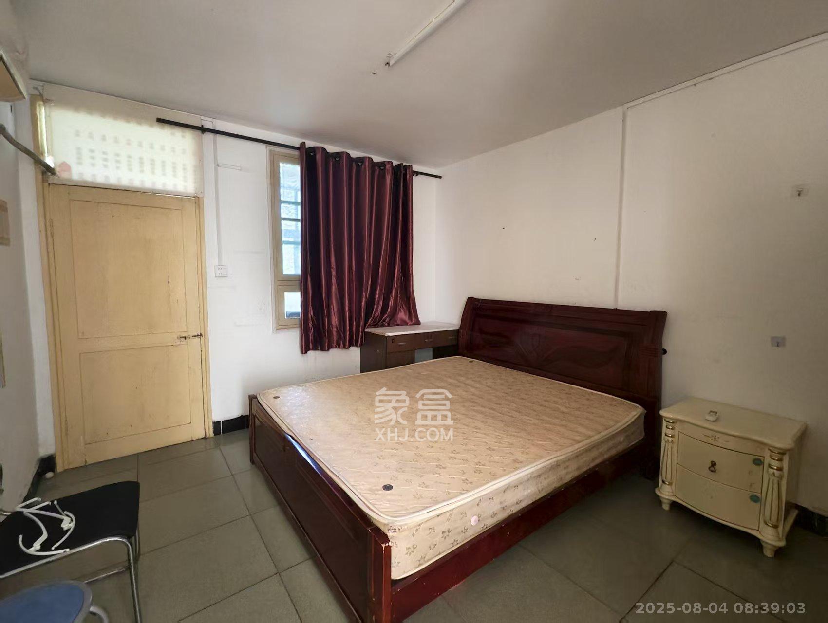 市城建开发公司文艺路宿舍  2室1厅1卫    1500.0元/月 市城建开发公司文艺路宿舍  2室1厅1卫    1500.0元/月室内图