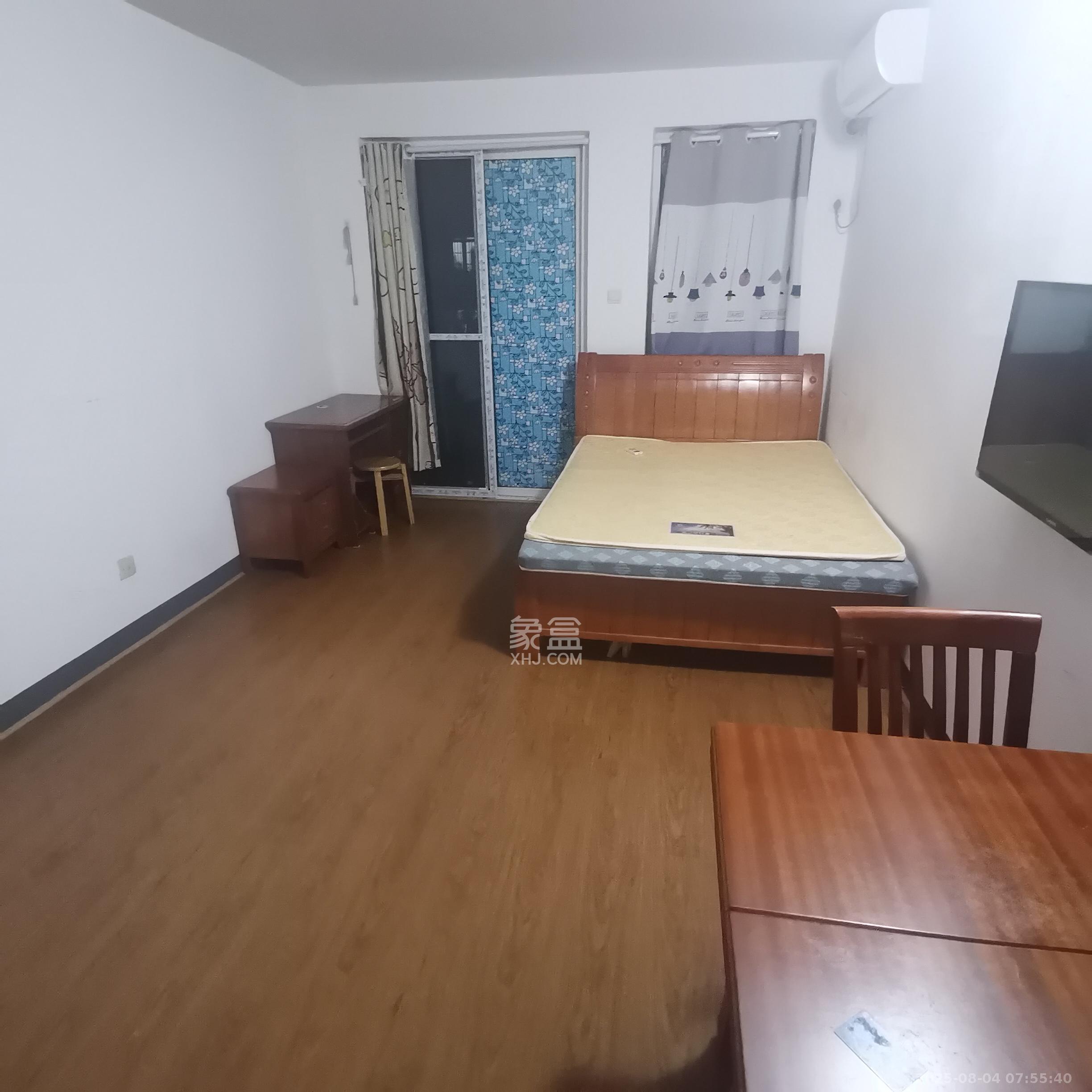 长房凤凰佳园 1室1厅1卫 1100.0元/月 长房凤凰佳园 1室1厅1卫 1100.0元/月室内图