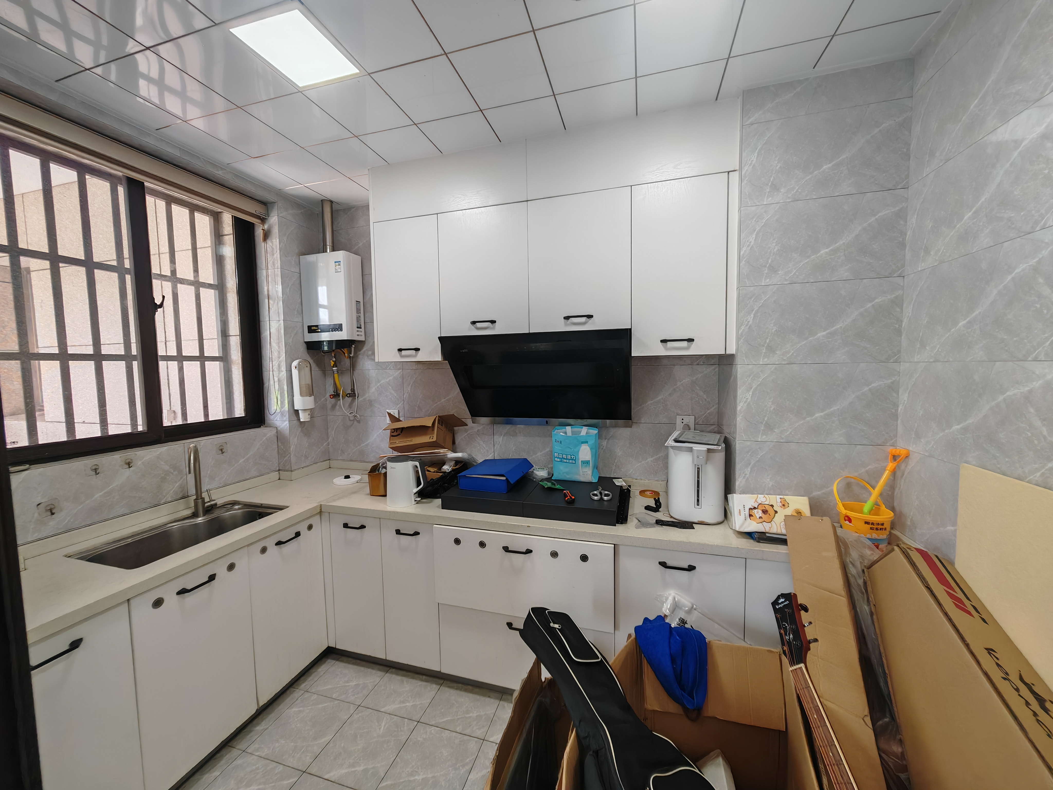 和风家园二期碧海居 4室2厅2卫 2800.0元/月 和风家园二期碧海居 4室2厅2卫 2800.0元/月室内图