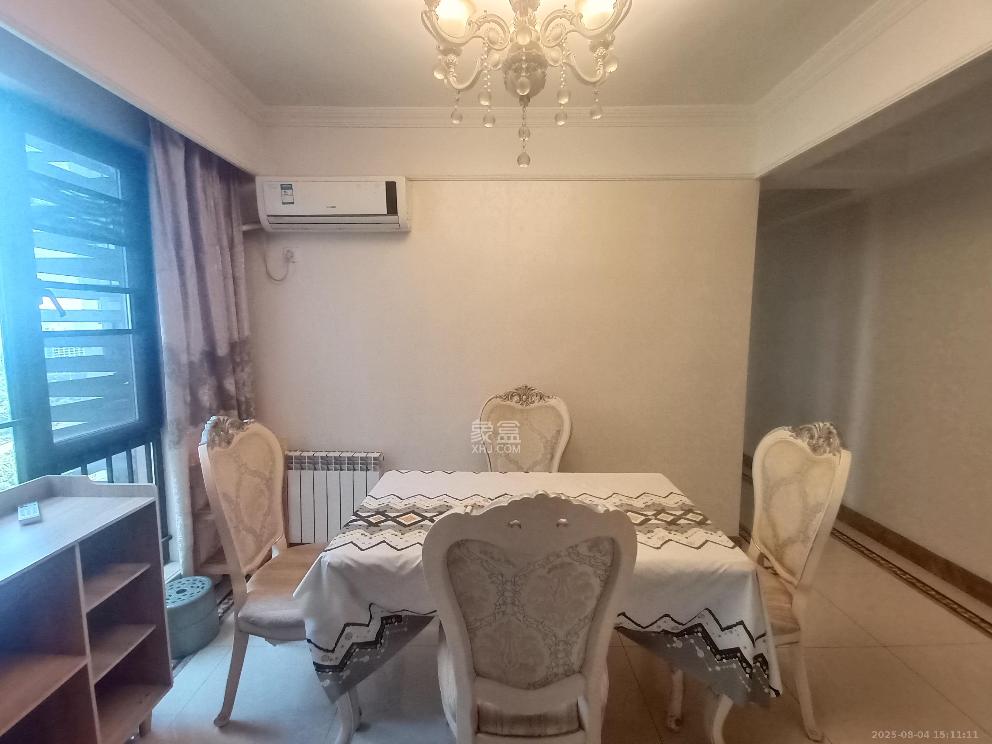 中海国际一期 4室2厅2卫 2600.0元/月 中海国际一期 4室2厅2卫 2600.0元/月室内图