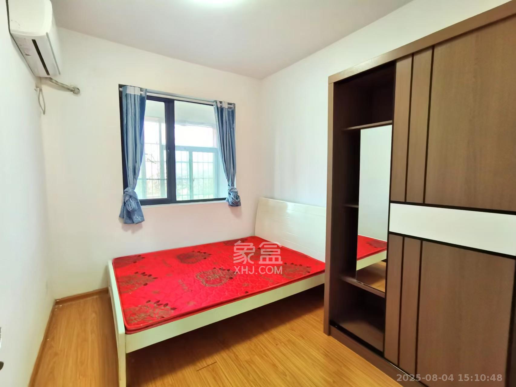 塞纳公馆  4室2厅2卫    2200.0元/月 塞纳公馆  4室2厅2卫    2200.0元/月室内图