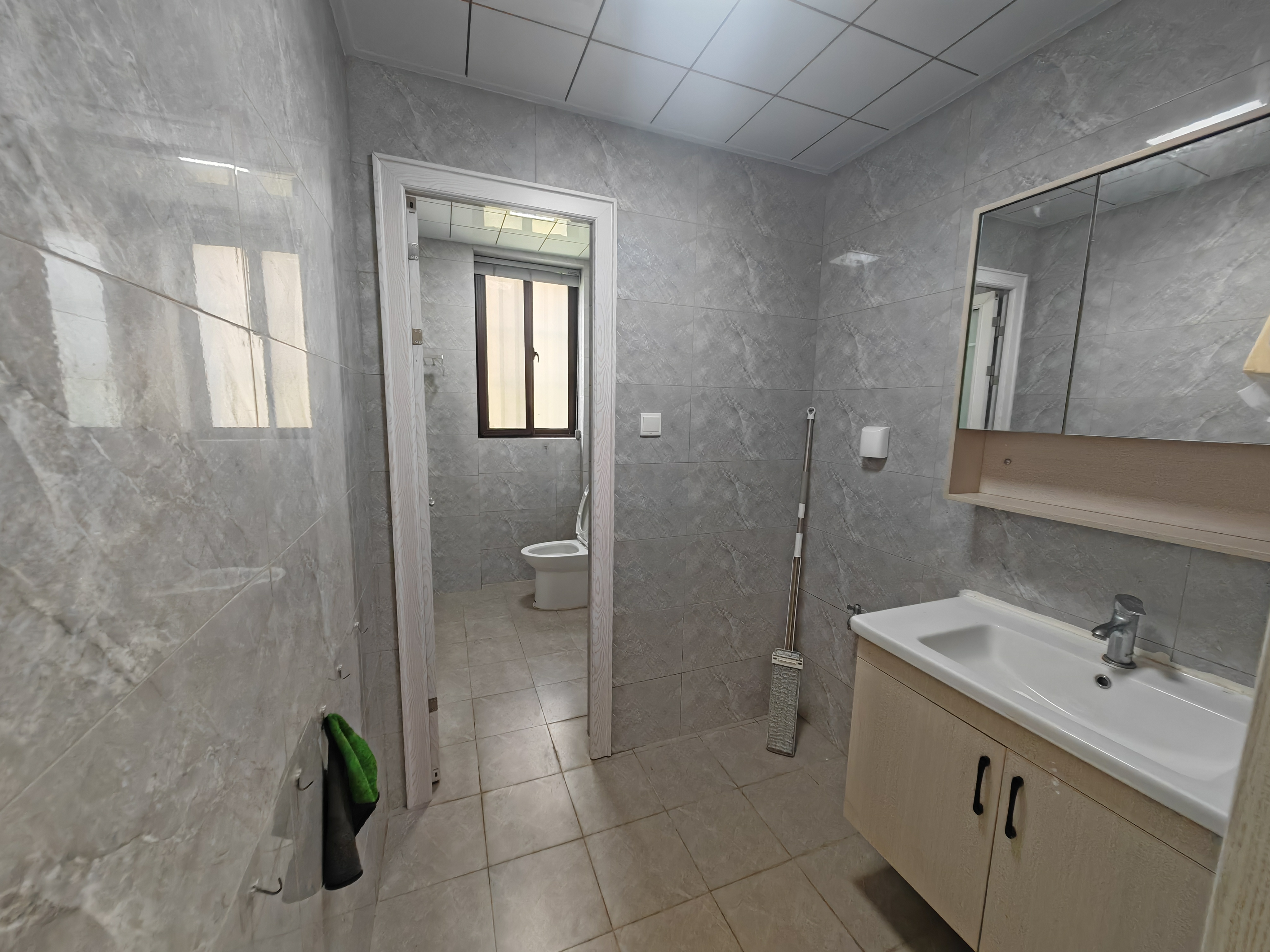 和风家园二期碧海居 4室2厅2卫 2800.0元/月 和风家园二期碧海居 4室2厅2卫 2800.0元/月室内图