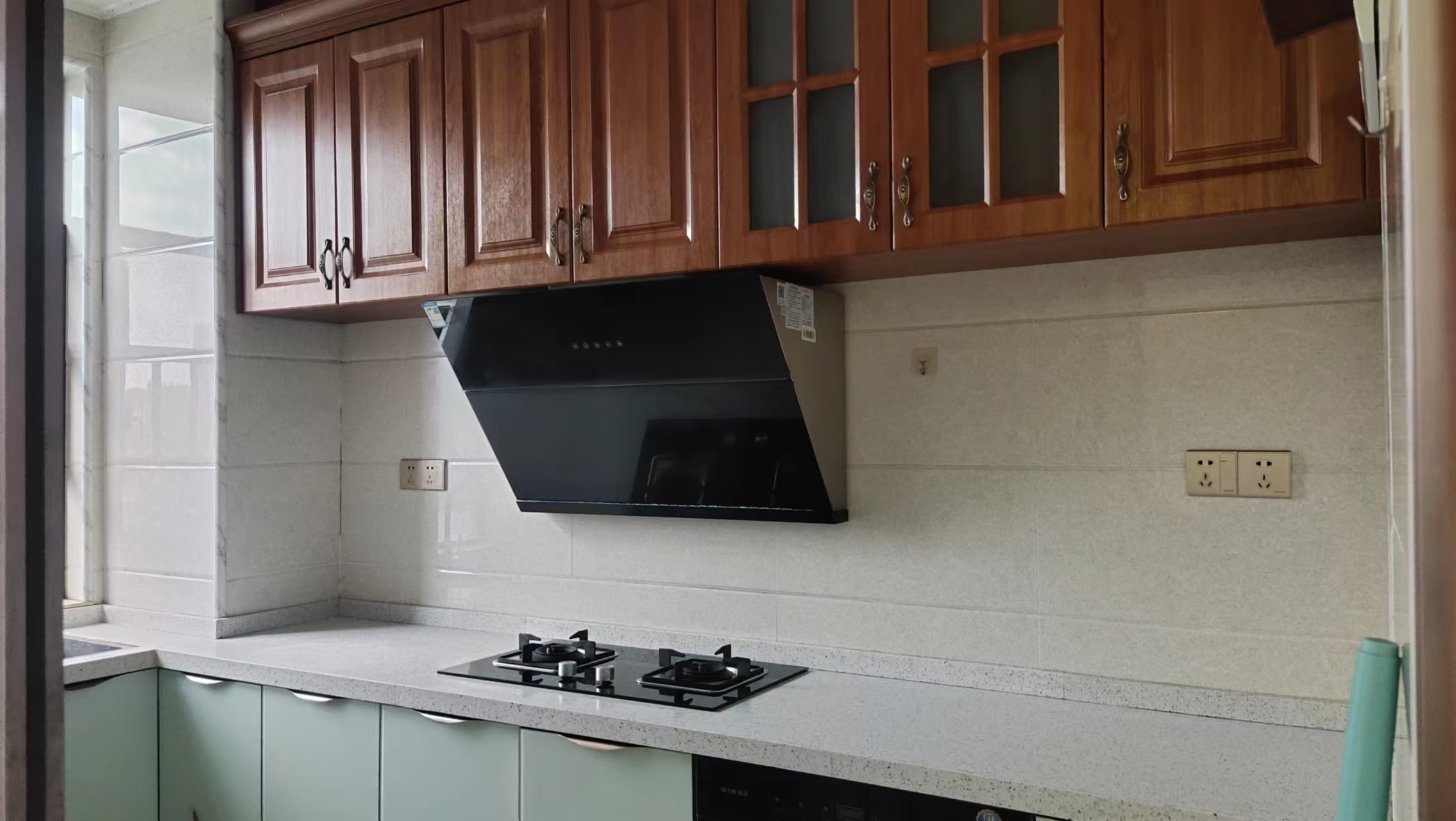 百弘学府城  3室2厅2卫    1700.0元/月室内图