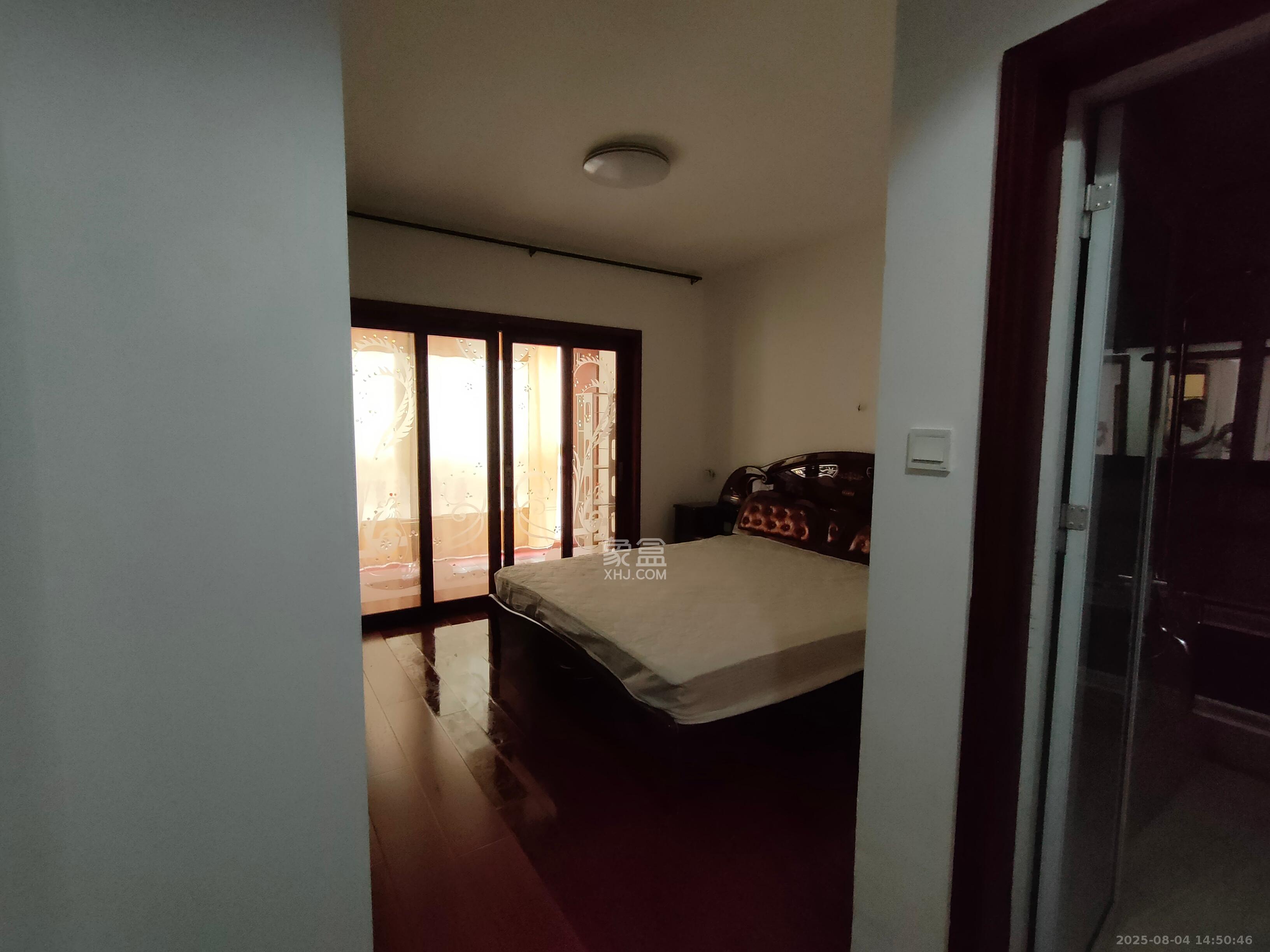 佳美星城 3室2厅2卫 2400.0元/月 佳美星城 3室2厅2卫 2400.0元/月室内图