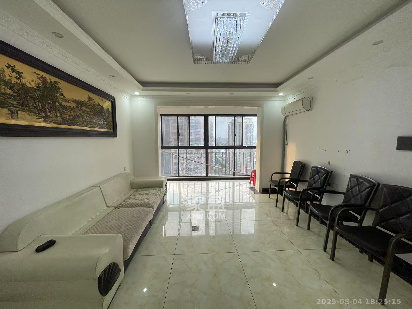 芒果天地(芒果雅苑) 4室2厅2卫 3000.0元/月 芒果天地(芒果雅苑) 4室2厅2卫 3000.0元/月室内图