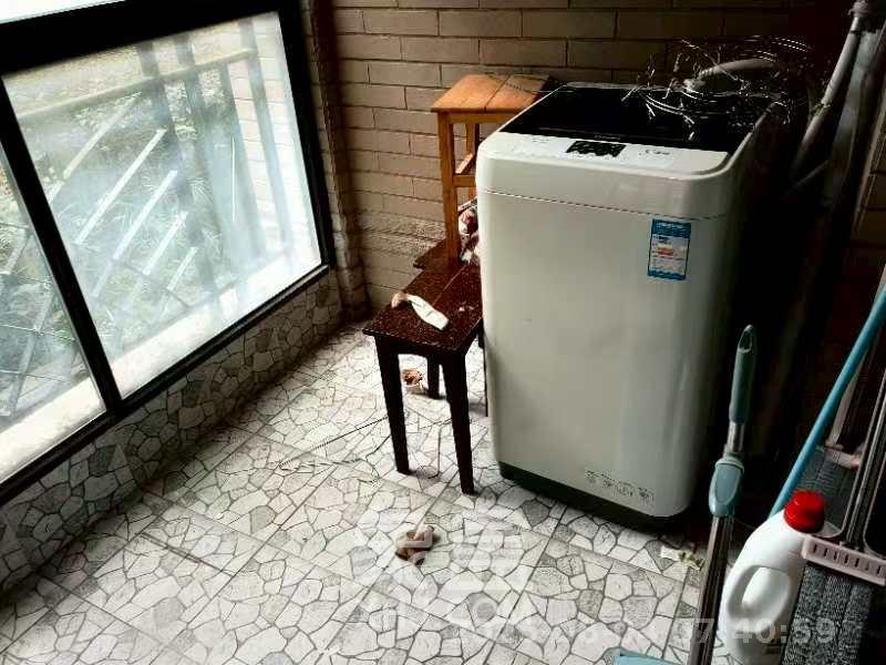 华润凤凰城一期  1室1厅1卫    1500.0元/月室内图