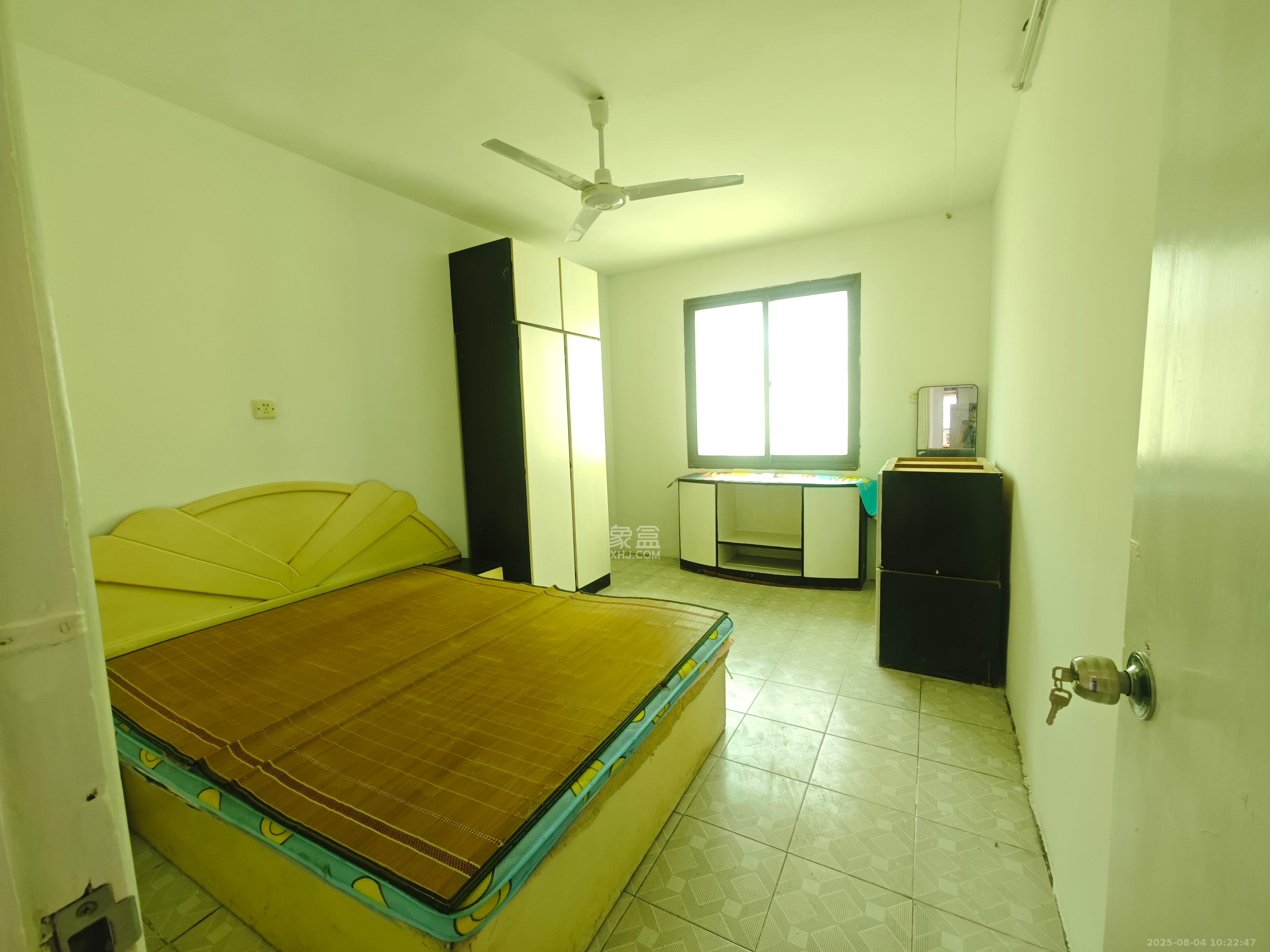 五里牌土蓄公司宿舍  3室2厅1卫    1400.0元/月 五里牌土蓄公司宿舍  3室2厅1卫    1400.0元/月室内图