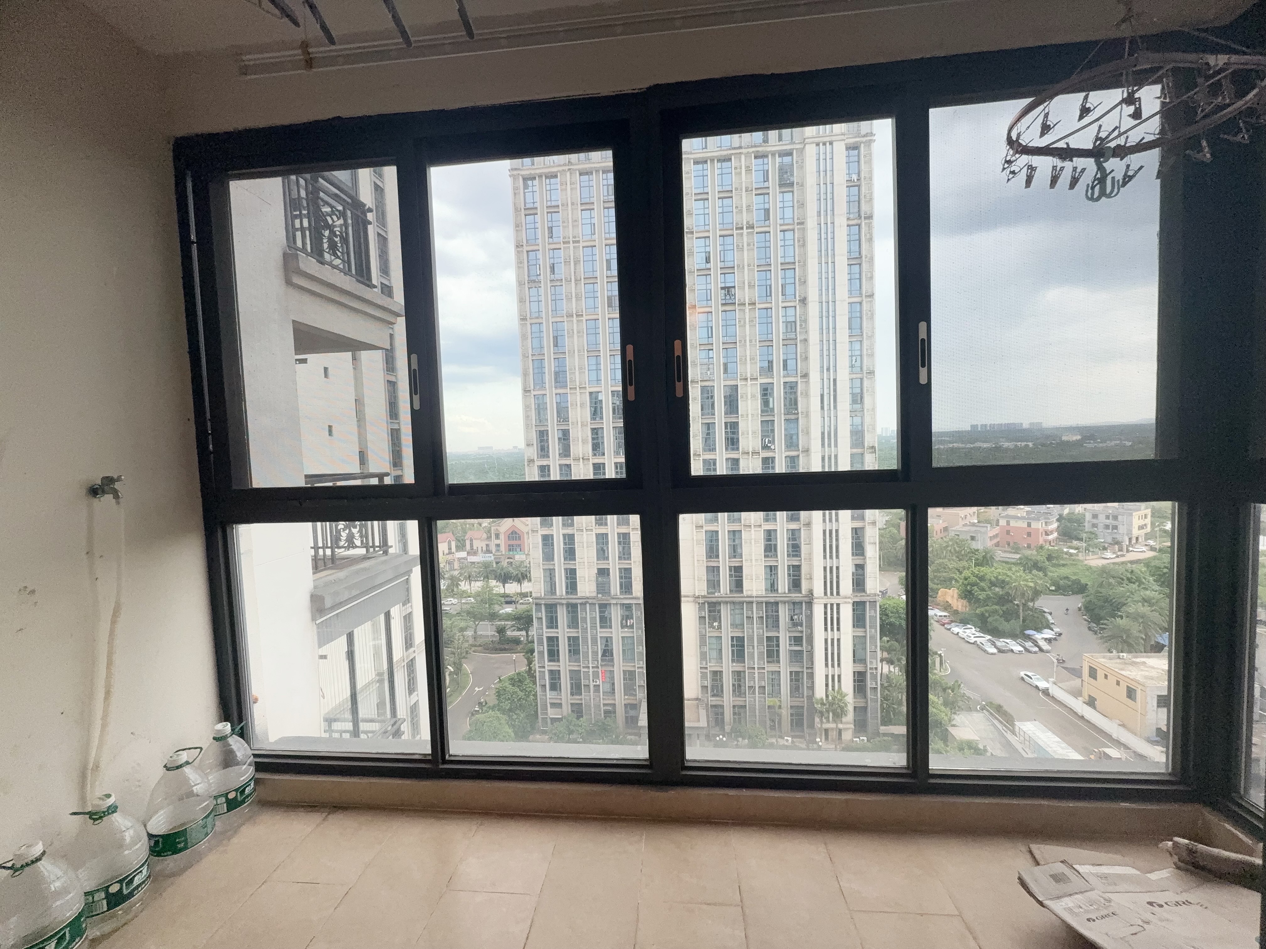 恒大海口文化旅游城 3室2厅1卫 2300.0元/月 恒大海口文化旅游城 3室2厅1卫 2300.0元/月室内图