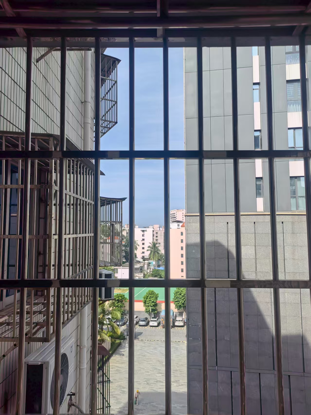 海口农行宿舍(海秀路48-1号) 3室2厅1卫 145.0万 海口农行宿舍(海秀路48-1号) 3室2厅1卫 145.0万客厅