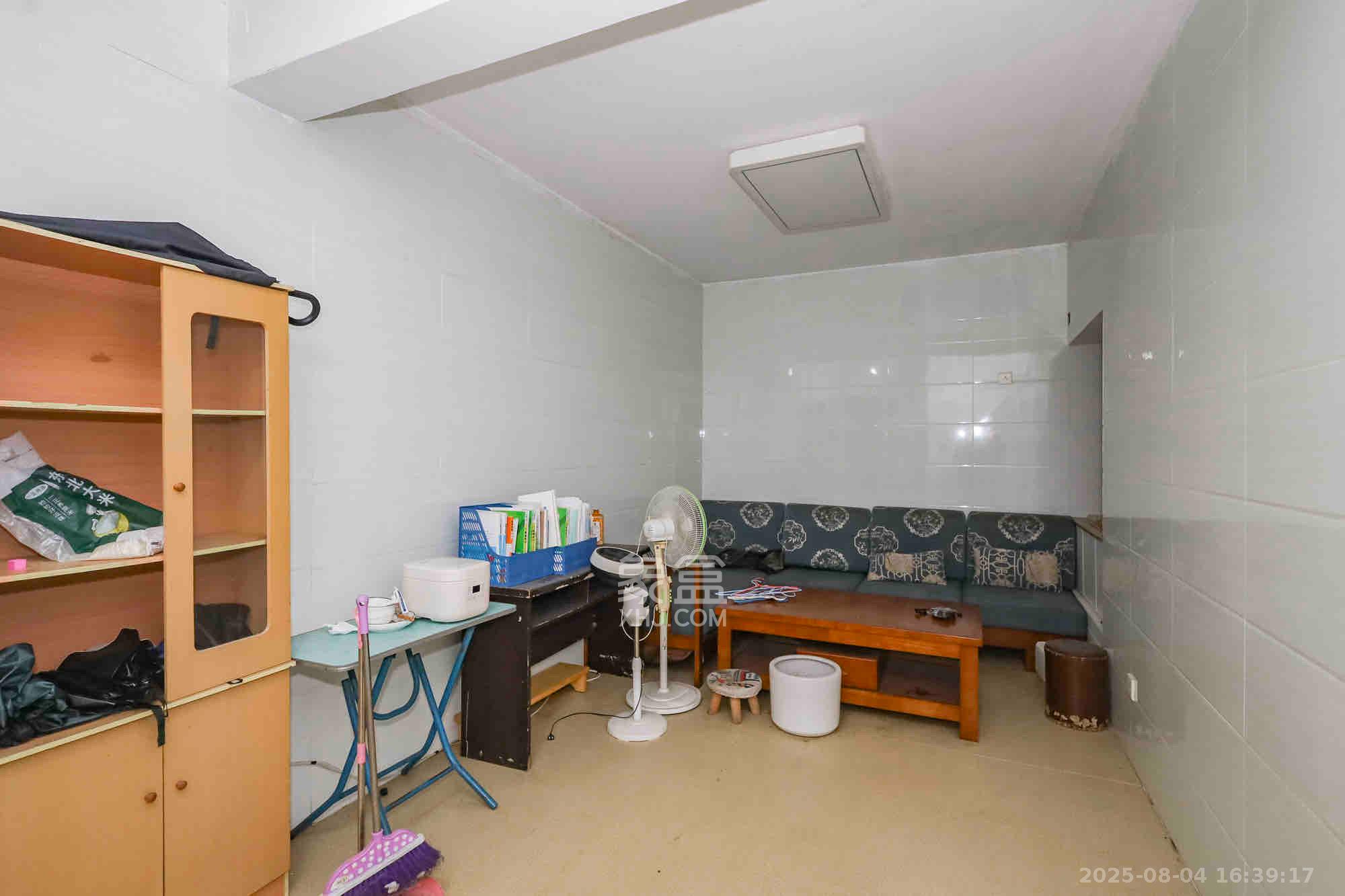 旭辉藏郡(藏郡、旭湘华府) 3室2厅1卫 2200.0元/月 旭辉藏郡(藏郡、旭湘华府) 3室2厅1卫 2200.0元/月室内图