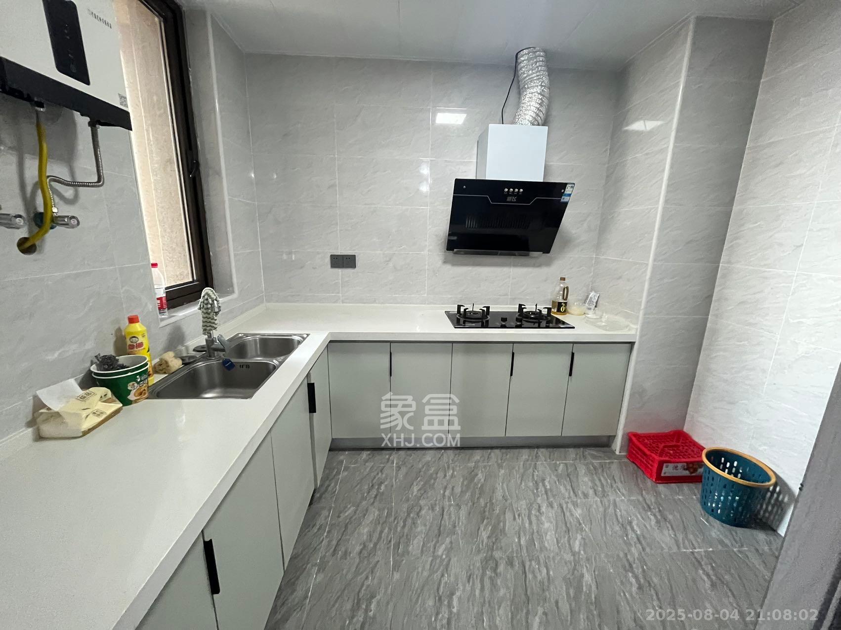 明昇壹城（明昇时代广场）二期  3室2厅2卫    3000.0元/月室内图