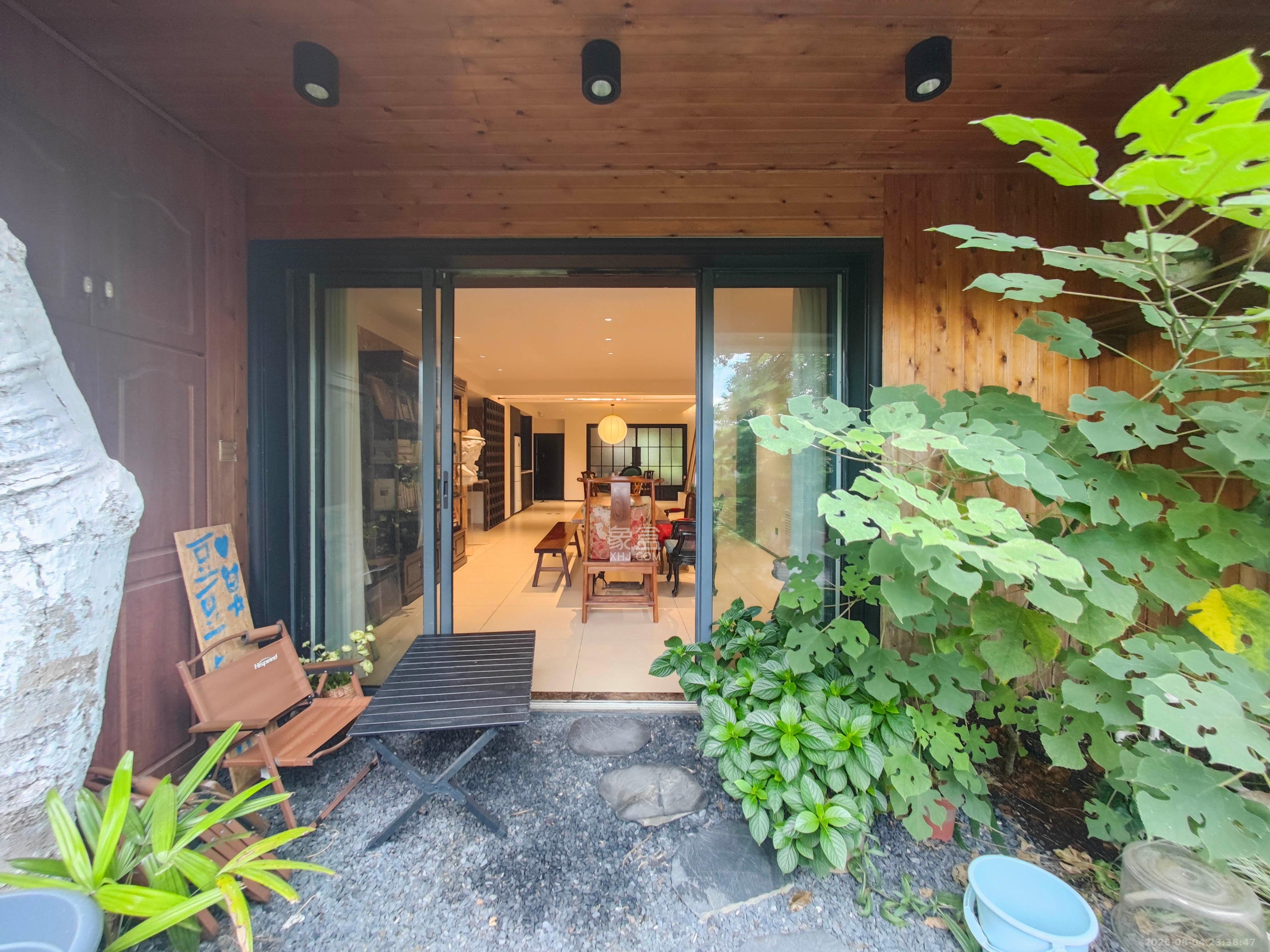 五矿万境水岸二期(五矿万境水岸和苑)  5室2厅3卫    380.0万 五矿万境水岸二期(五矿万境水岸和苑)  5室2厅3卫    380.0万阳台