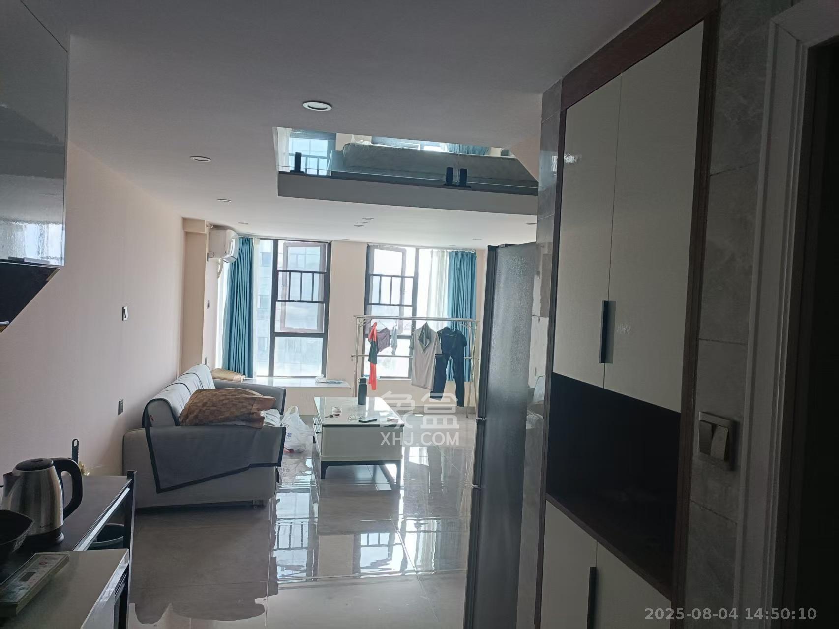 润和国际广场  2室2厅1卫    2400.0元/月 润和国际广场  2室2厅1卫    2400.0元/月室内图