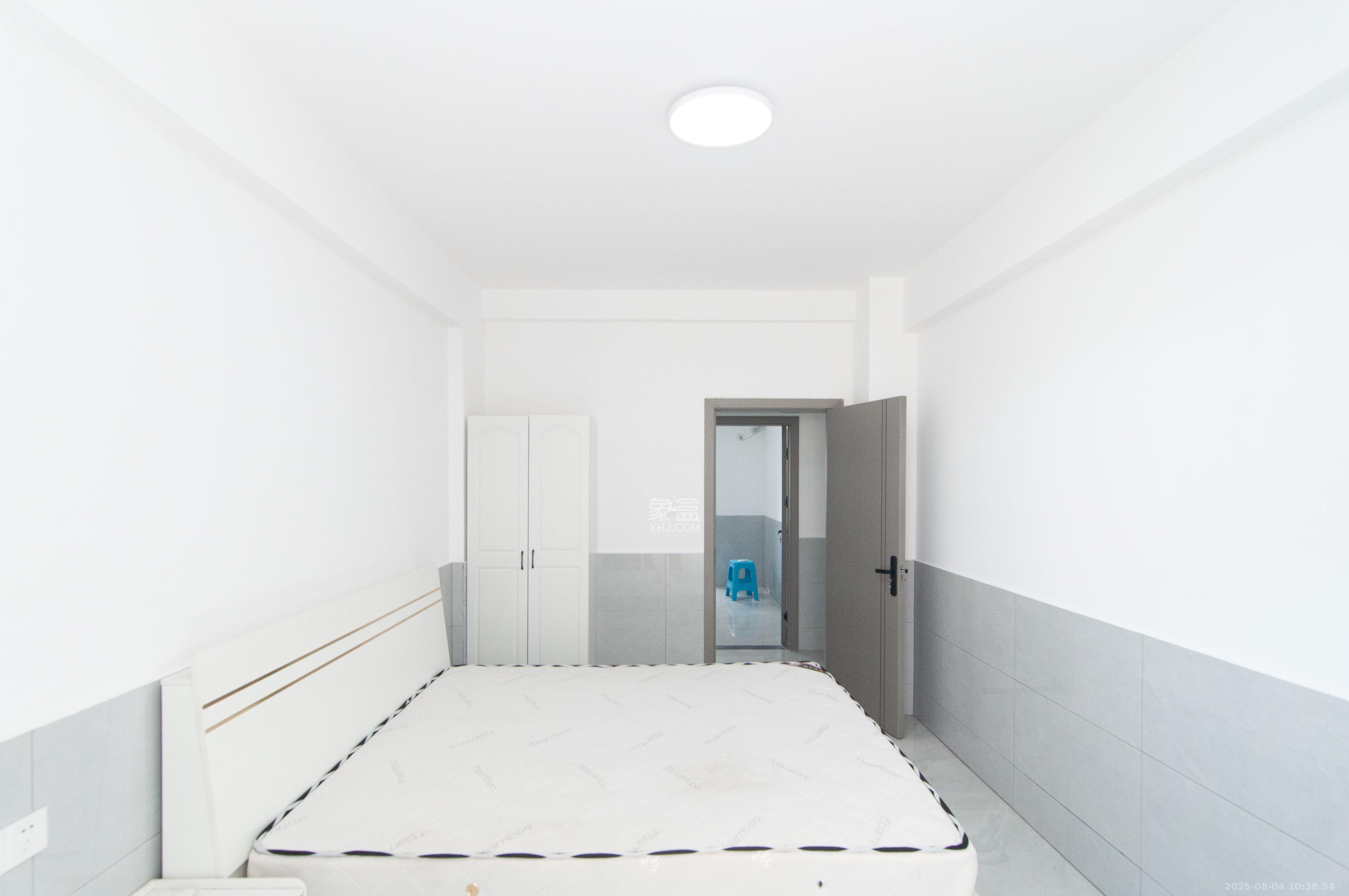 麓阳和景雅苑 3室2厅2卫 3100.0元/月 麓阳和景雅苑 3室2厅2卫 3100.0元/月室内图