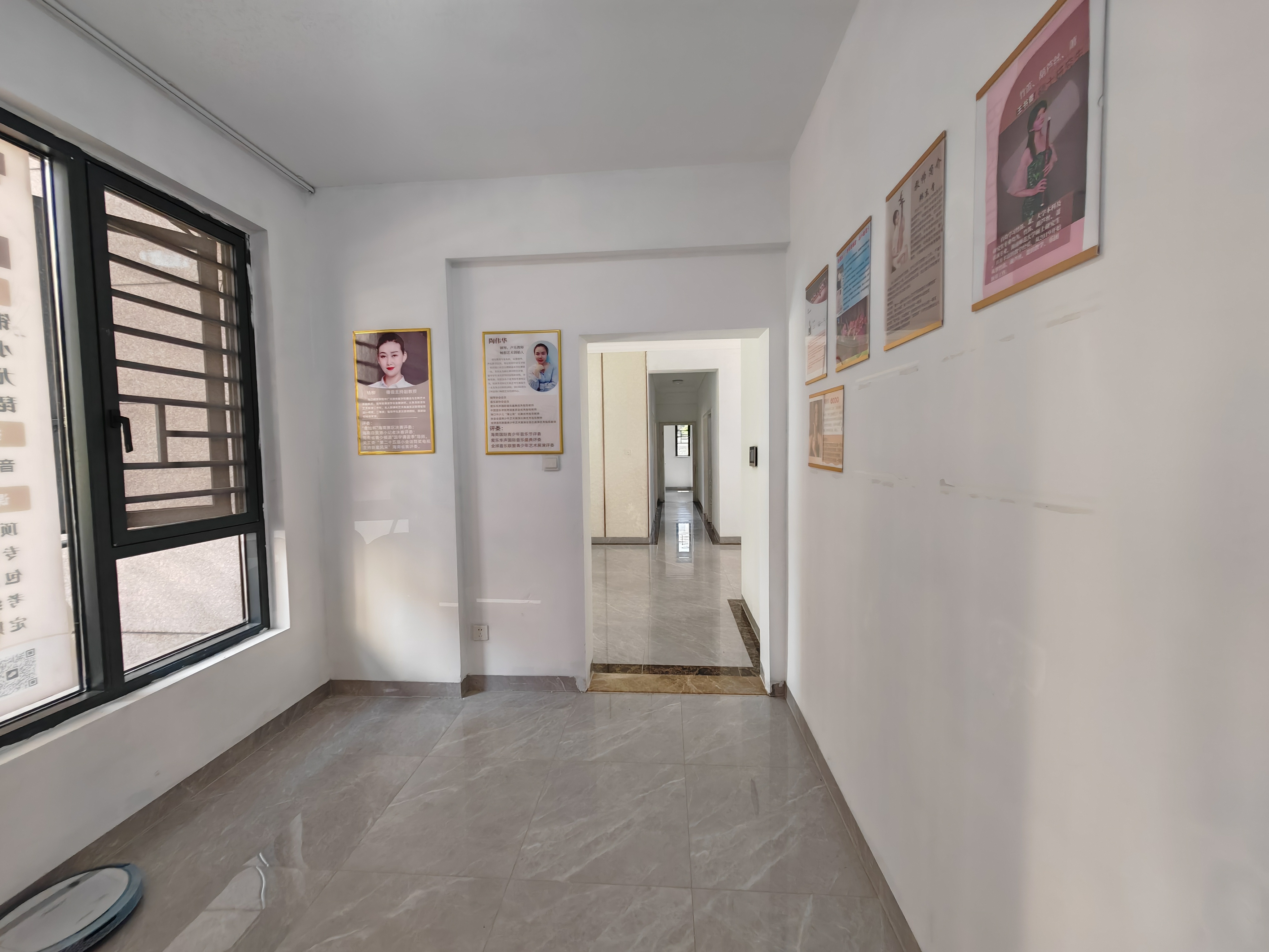 和风家园二期碧海居 4室2厅2卫 2800.0元/月 和风家园二期碧海居 4室2厅2卫 2800.0元/月室内图