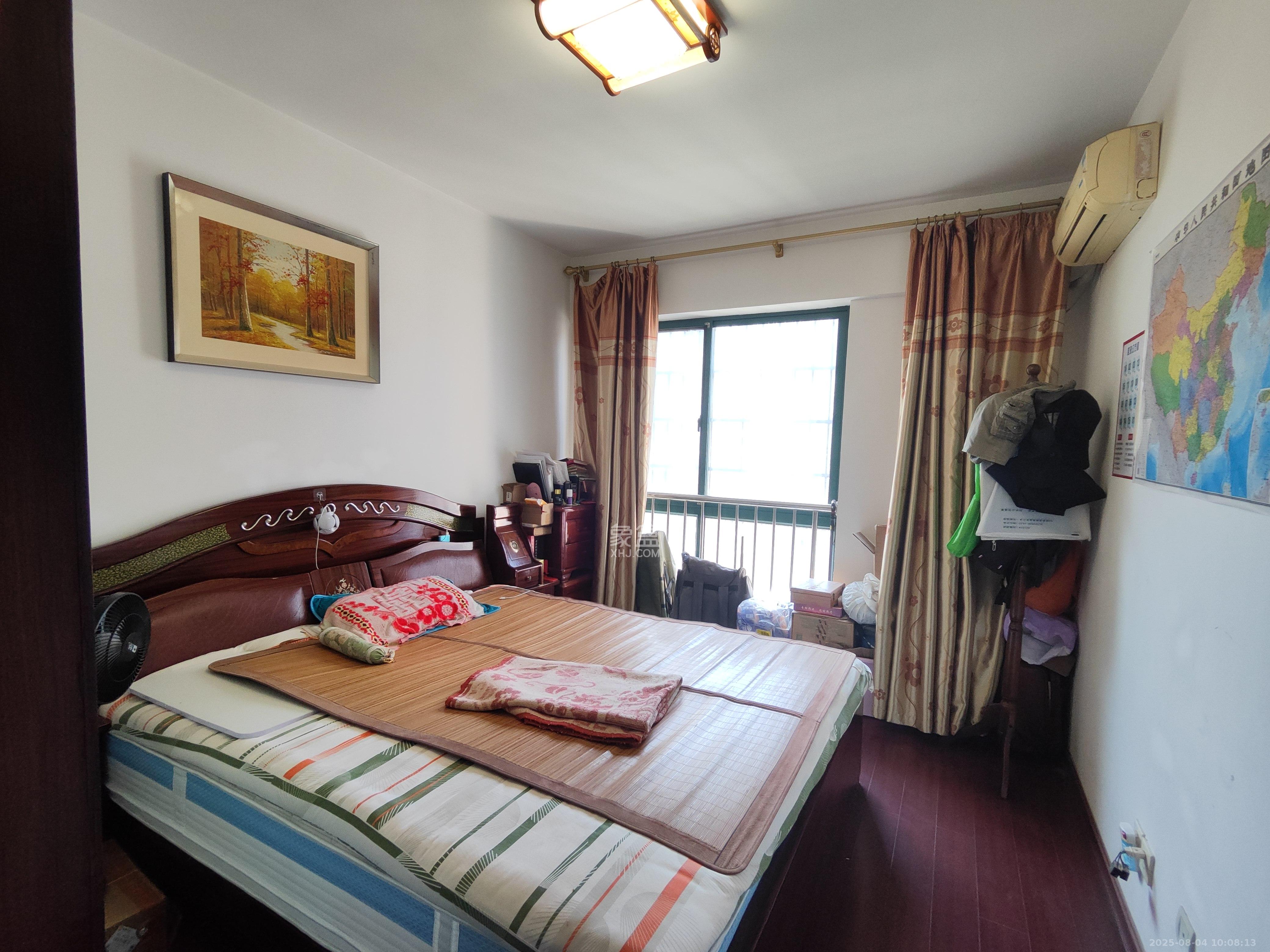 华天LOHO小镇 2室2厅1卫 1400.0元/月 华天LOHO小镇 2室2厅1卫 1400.0元/月室内图