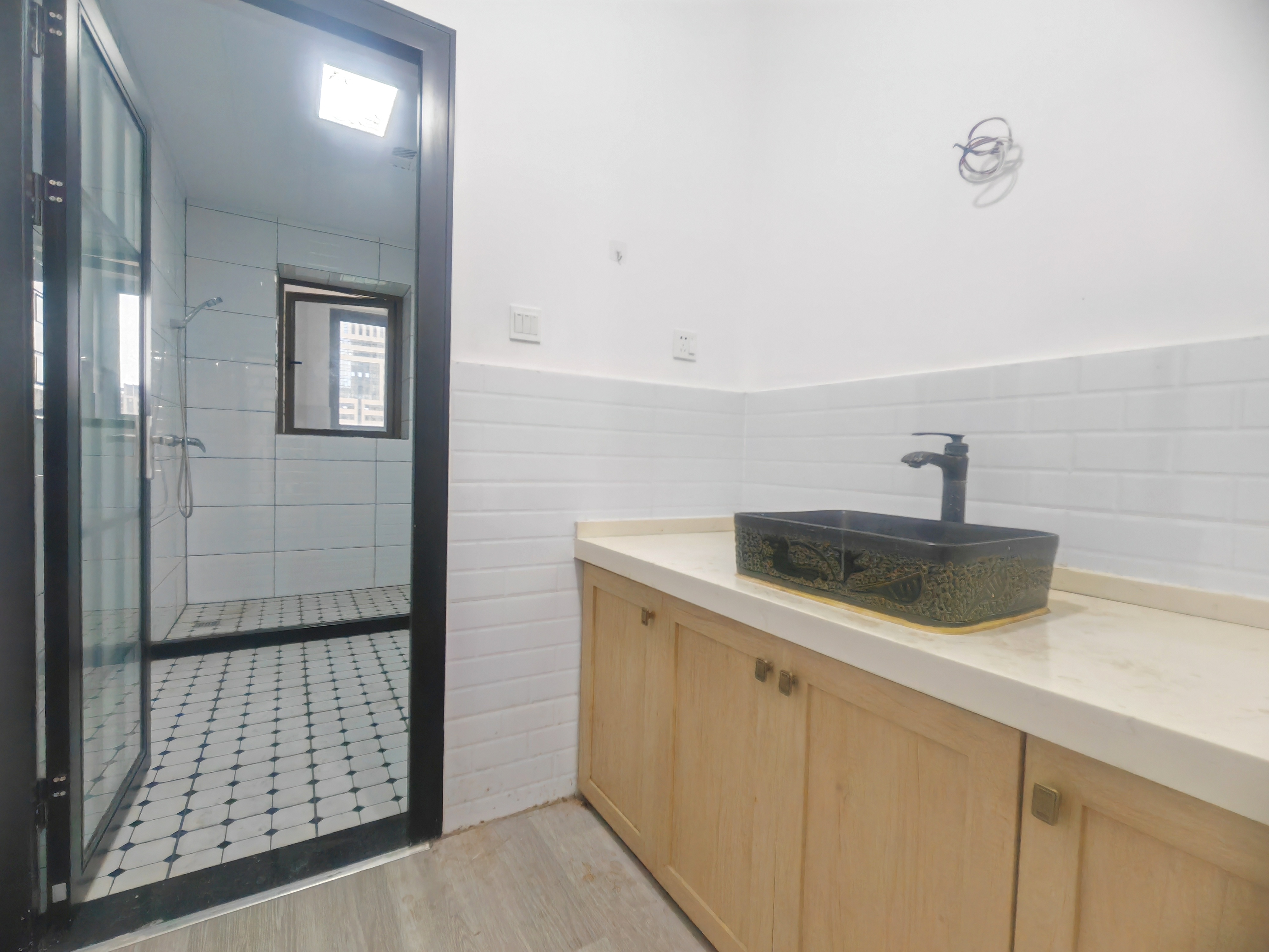 海航豪庭南苑 4室2厅4卫 8000.0元/月 海航豪庭南苑 4室2厅4卫 8000.0元/月室内图