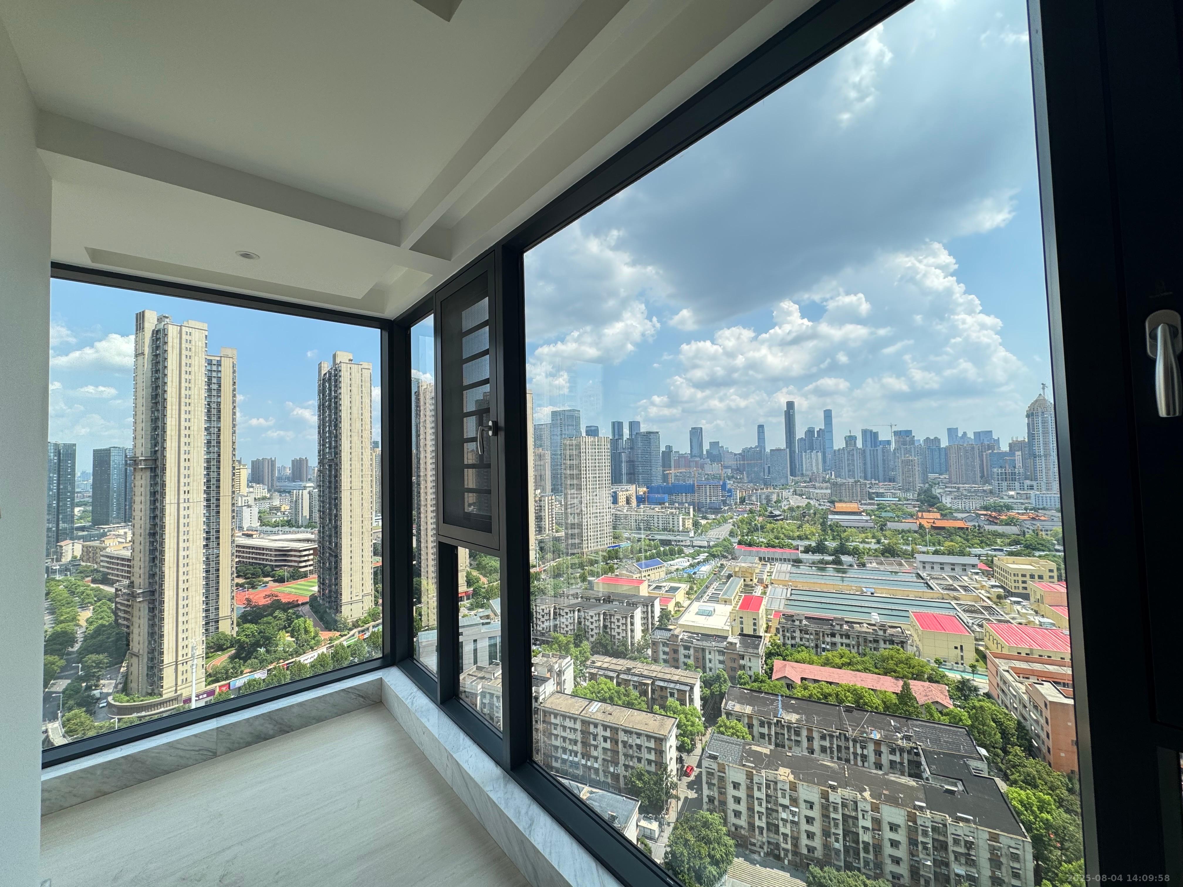 北辰瀚江府  4室2厅2卫    8800.0元/月室内图