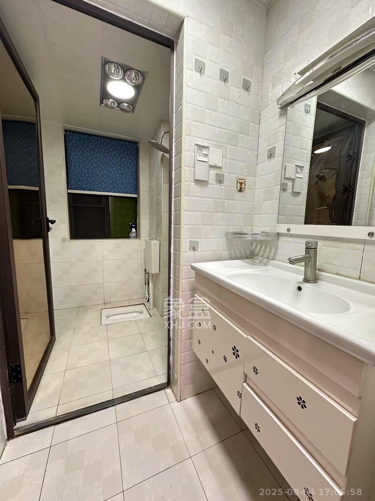 海洋半岛（月珑湾）  3室2厅1卫    2200.0元/月室内图