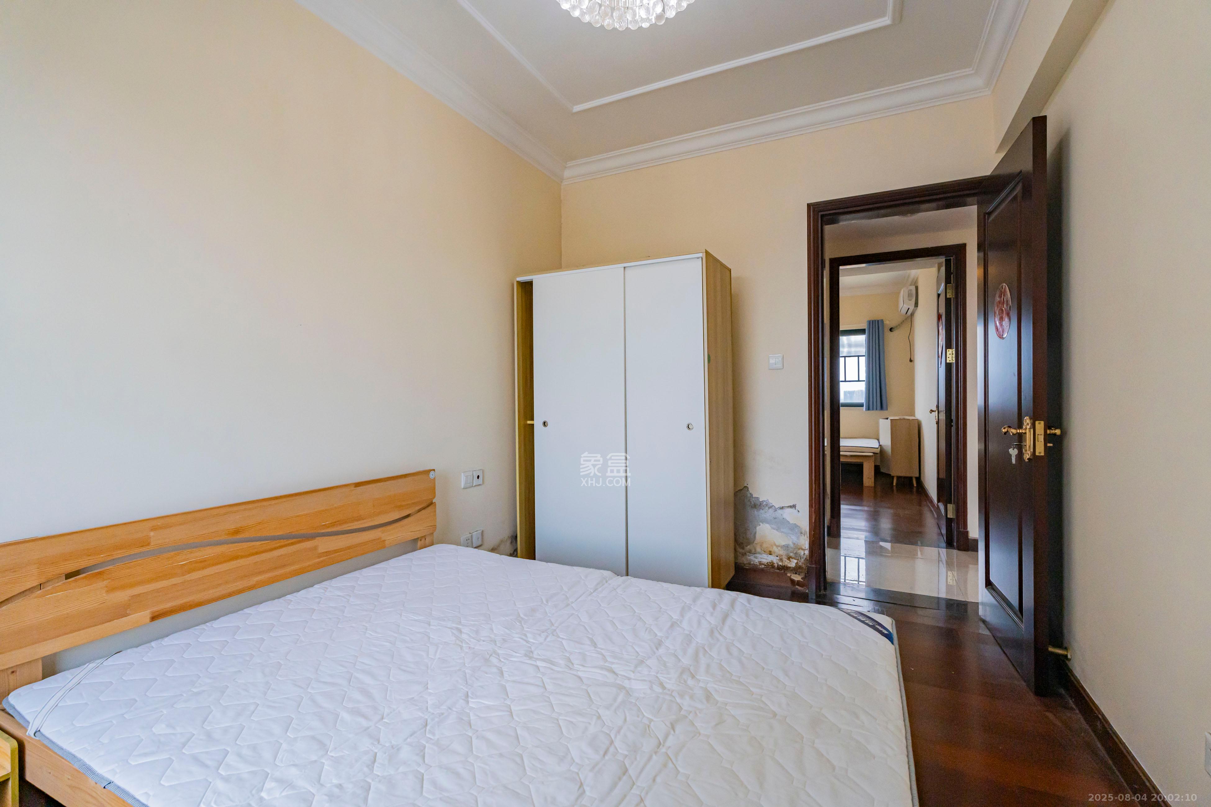 恒大雅苑 3室2厅1卫 66.0万 恒大雅苑 3室2厅1卫 66.0万卧室