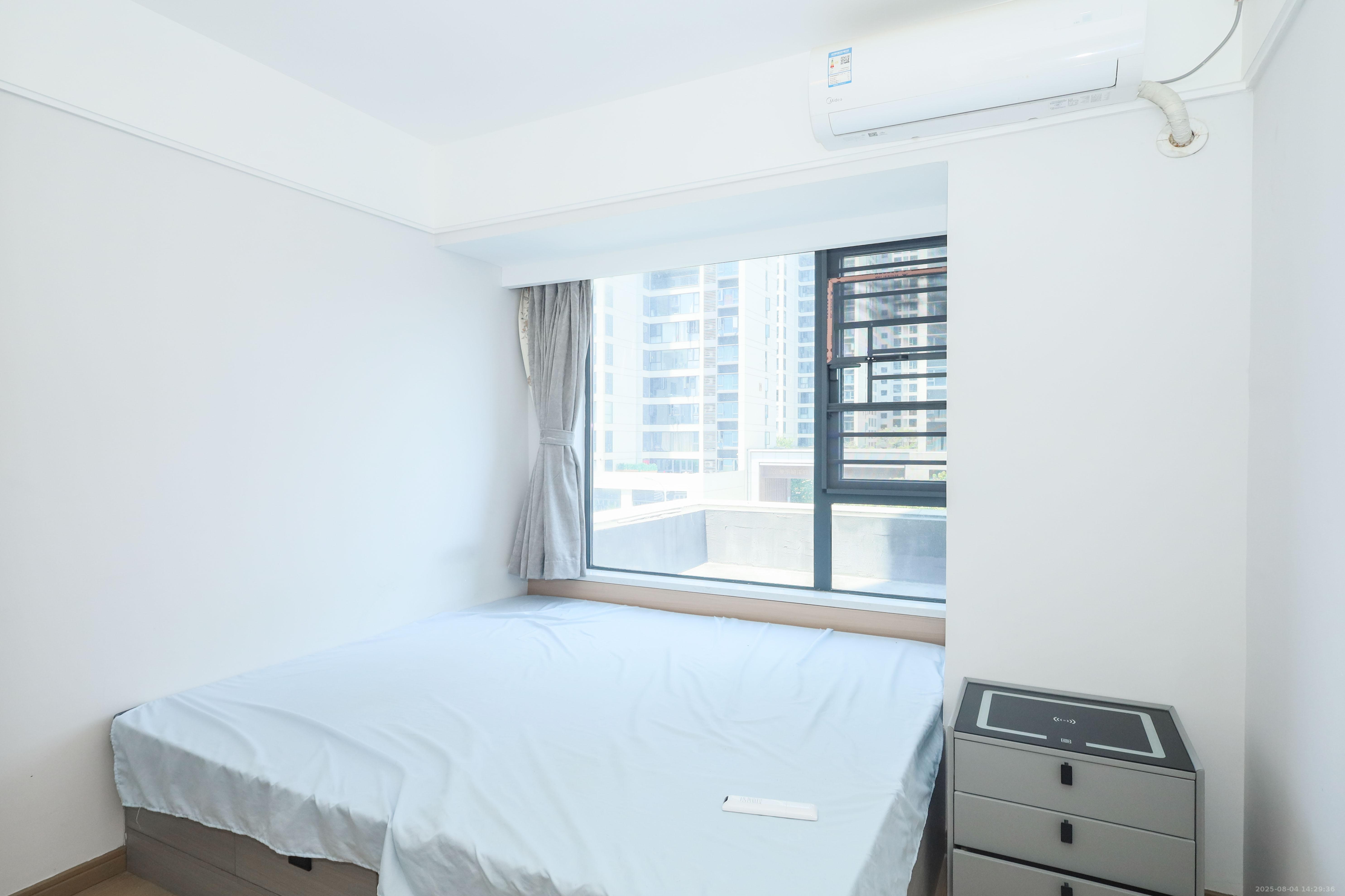 爱家当代境  4室2厅2卫    160.0万 爱家当代境  4室2厅2卫    160.0万卧室