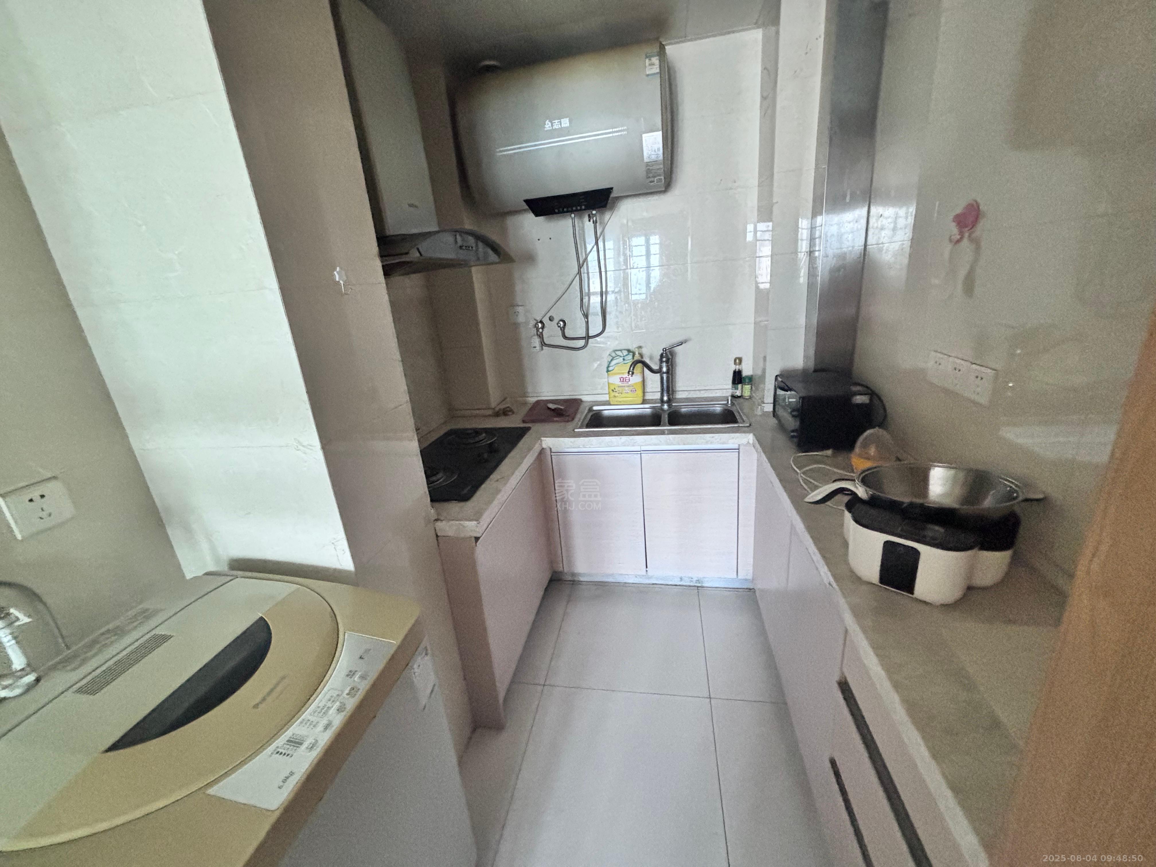 山水国际  1室1厅1卫    1200.0元/月 山水国际  1室1厅1卫    1200.0元/月室内图