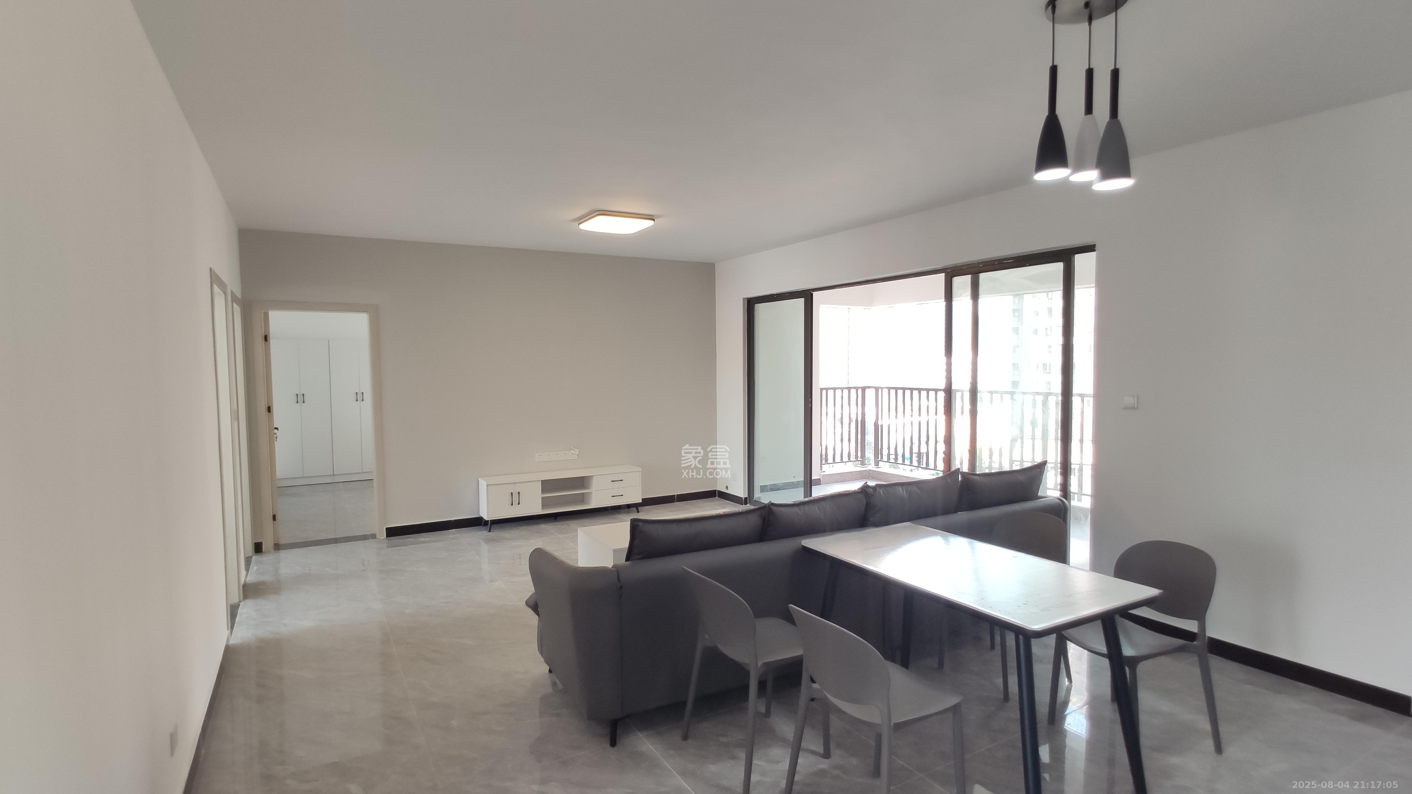 汇金城/嘉华城(二期、三期)  4室2厅1卫    3100.0元/月 汇金城/嘉华城(二期、三期)  4室2厅1卫    3100.0元/月室内图