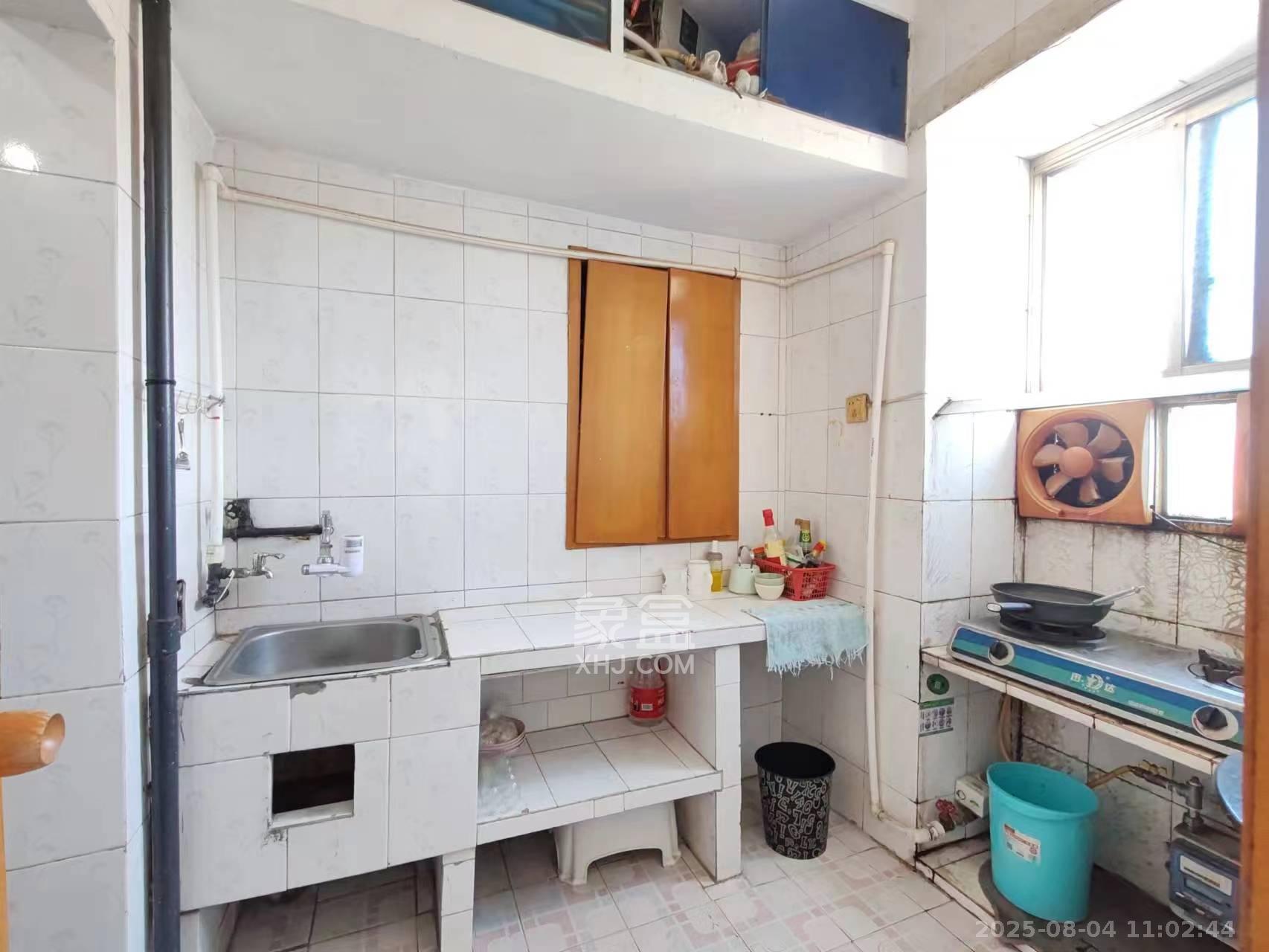 狮子山一片  3室1厅1卫    1200.0元/月 狮子山一片  3室1厅1卫    1200.0元/月室内图