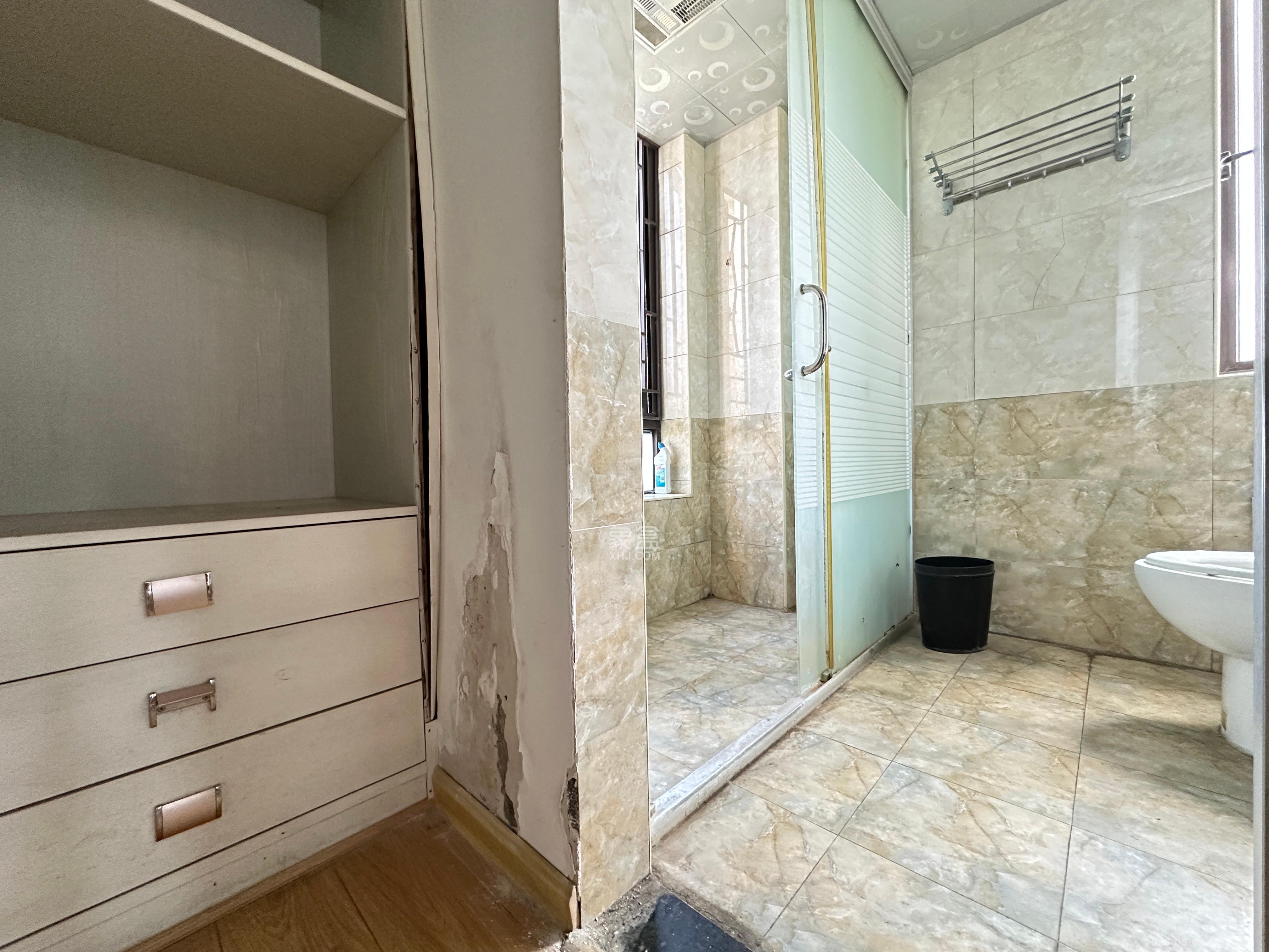 保利麓谷林语E区 4室2厅2卫 2600.0元/月 保利麓谷林语E区 4室2厅2卫 2600.0元/月室内图