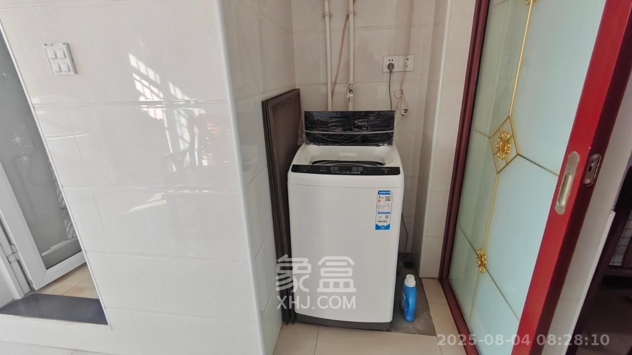 大坝咀小区 1室1厅1卫 1200.0元/月 大坝咀小区 1室1厅1卫 1200.0元/月室内图