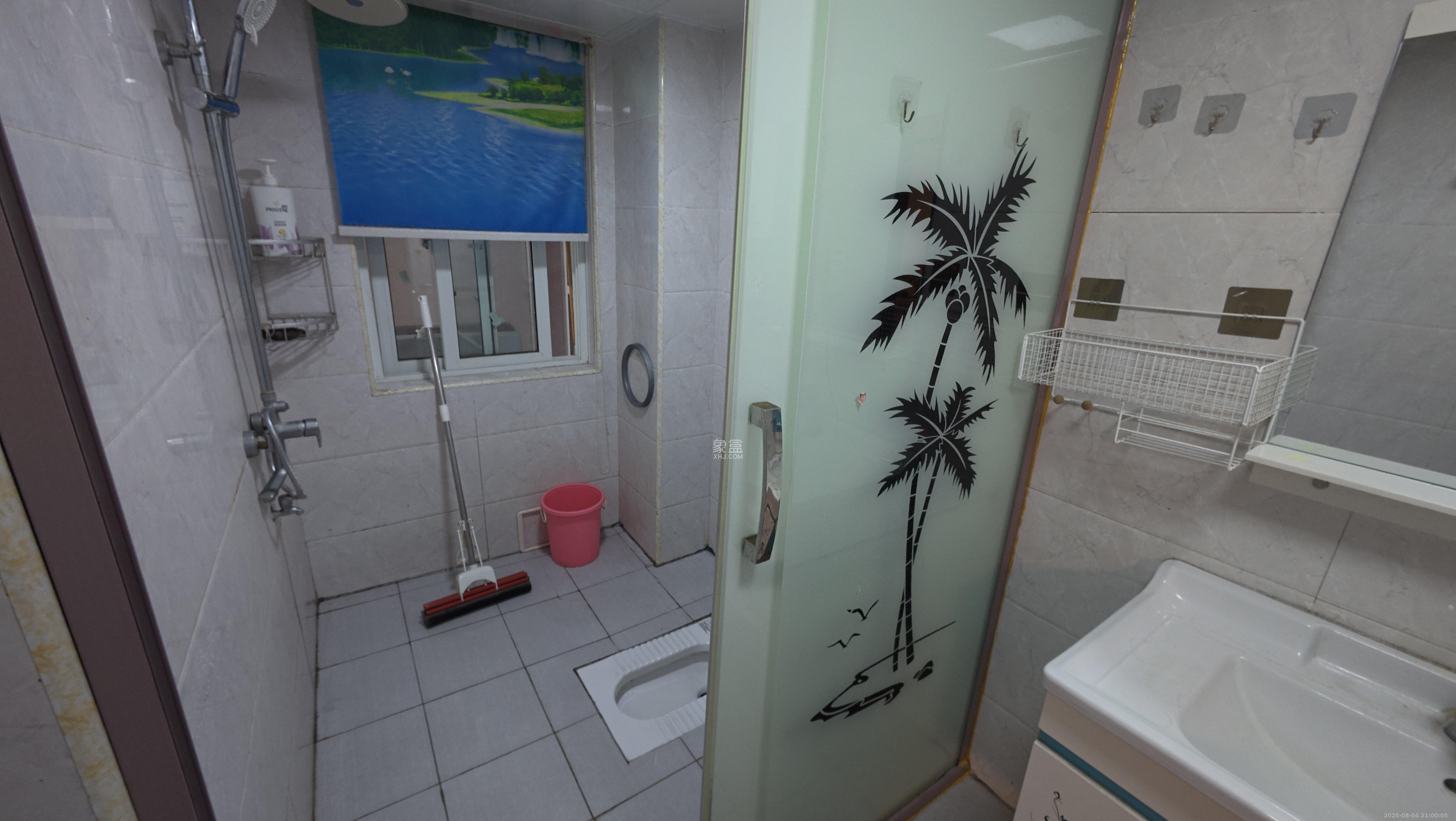 和润园一、二期 3室2厅1卫 2300.0元/月 和润园一、二期 3室2厅1卫 2300.0元/月室内图