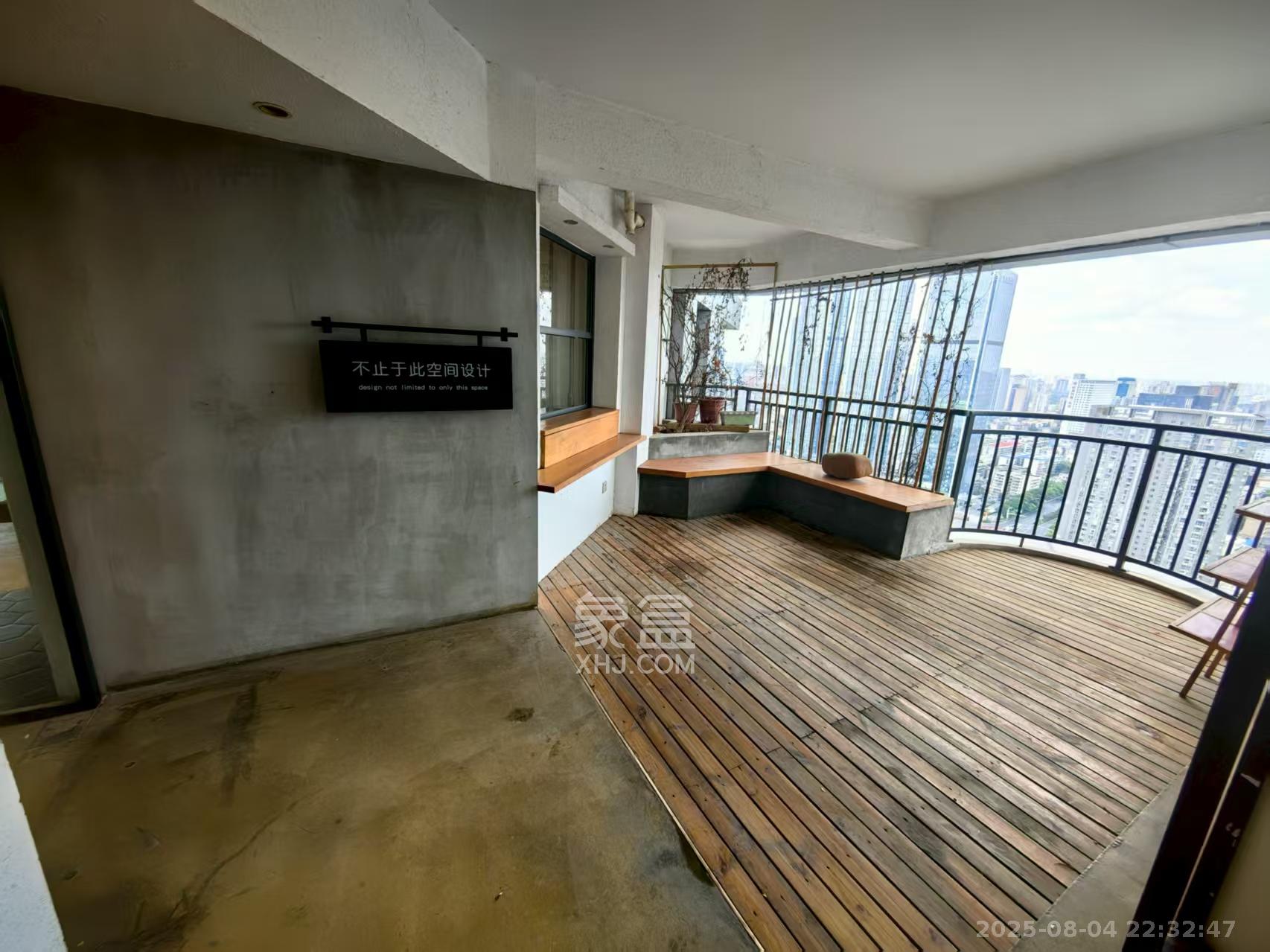 潮宗御苑  4室2厅2卫    7000.0元/月室内图