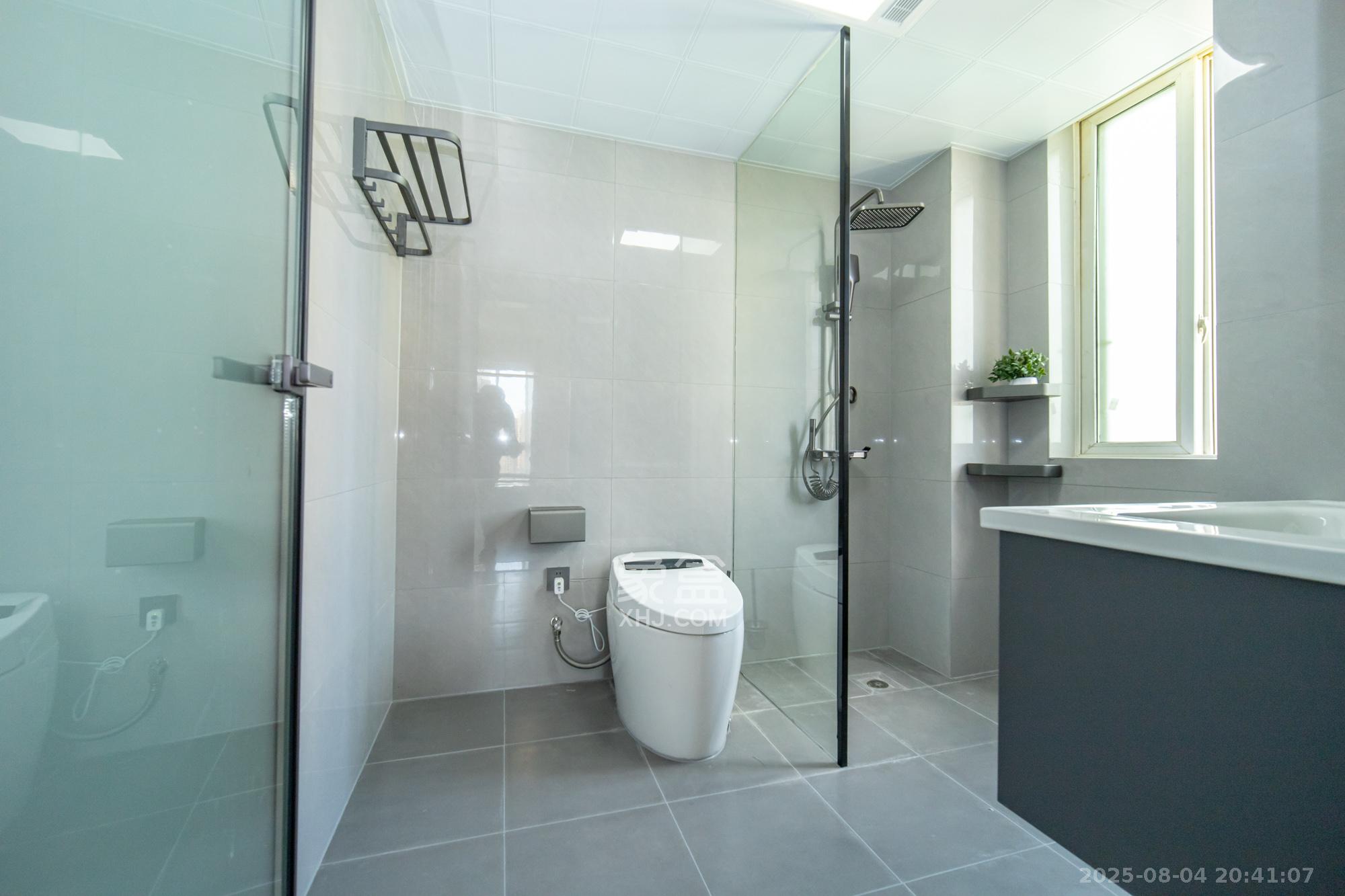 楚天馨苑  3室2厅2卫    71.8万卫生间