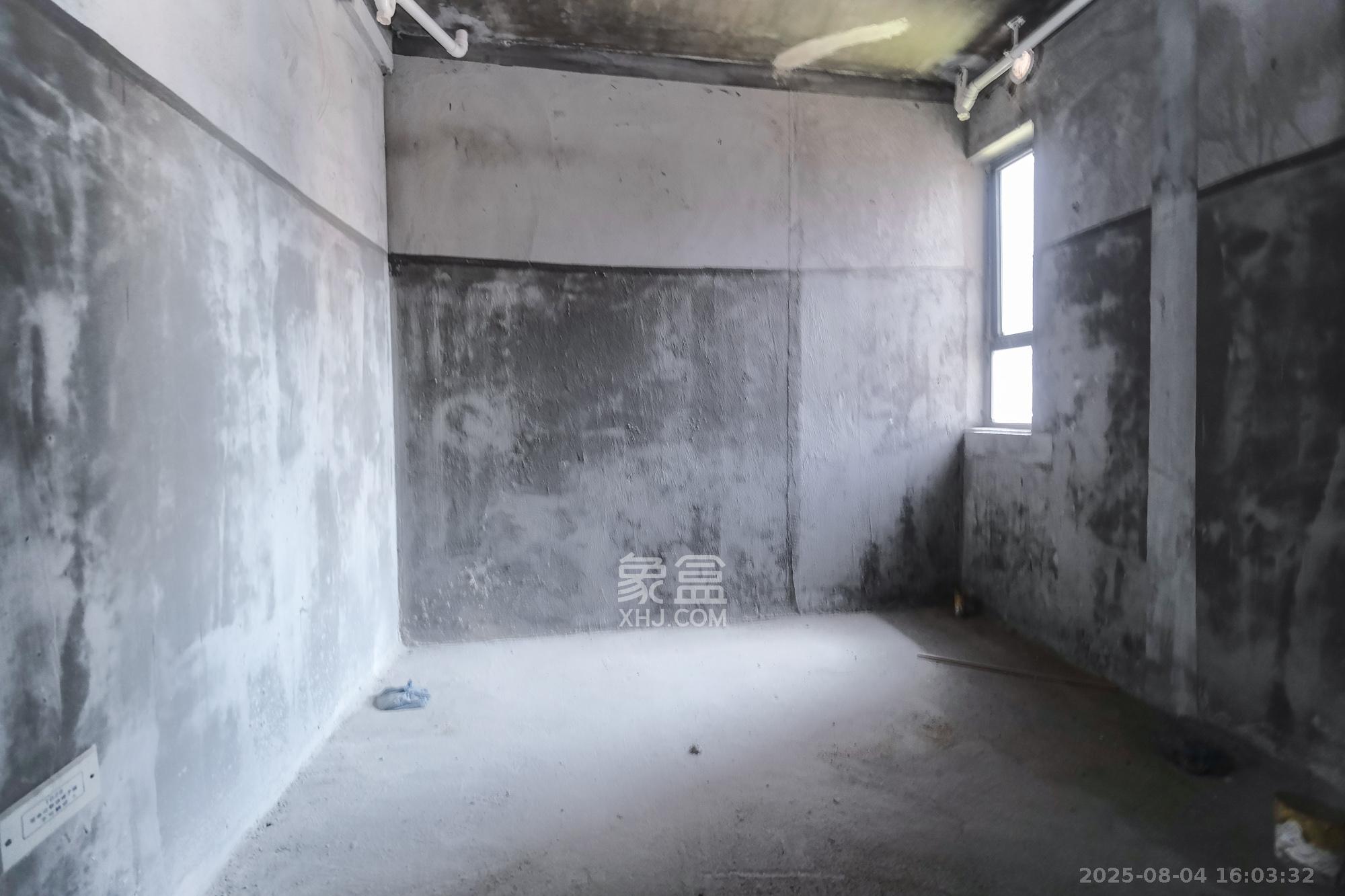 三一街区 5室2厅3卫 95.0万 三一街区 5室2厅3卫 95.0万卫生间