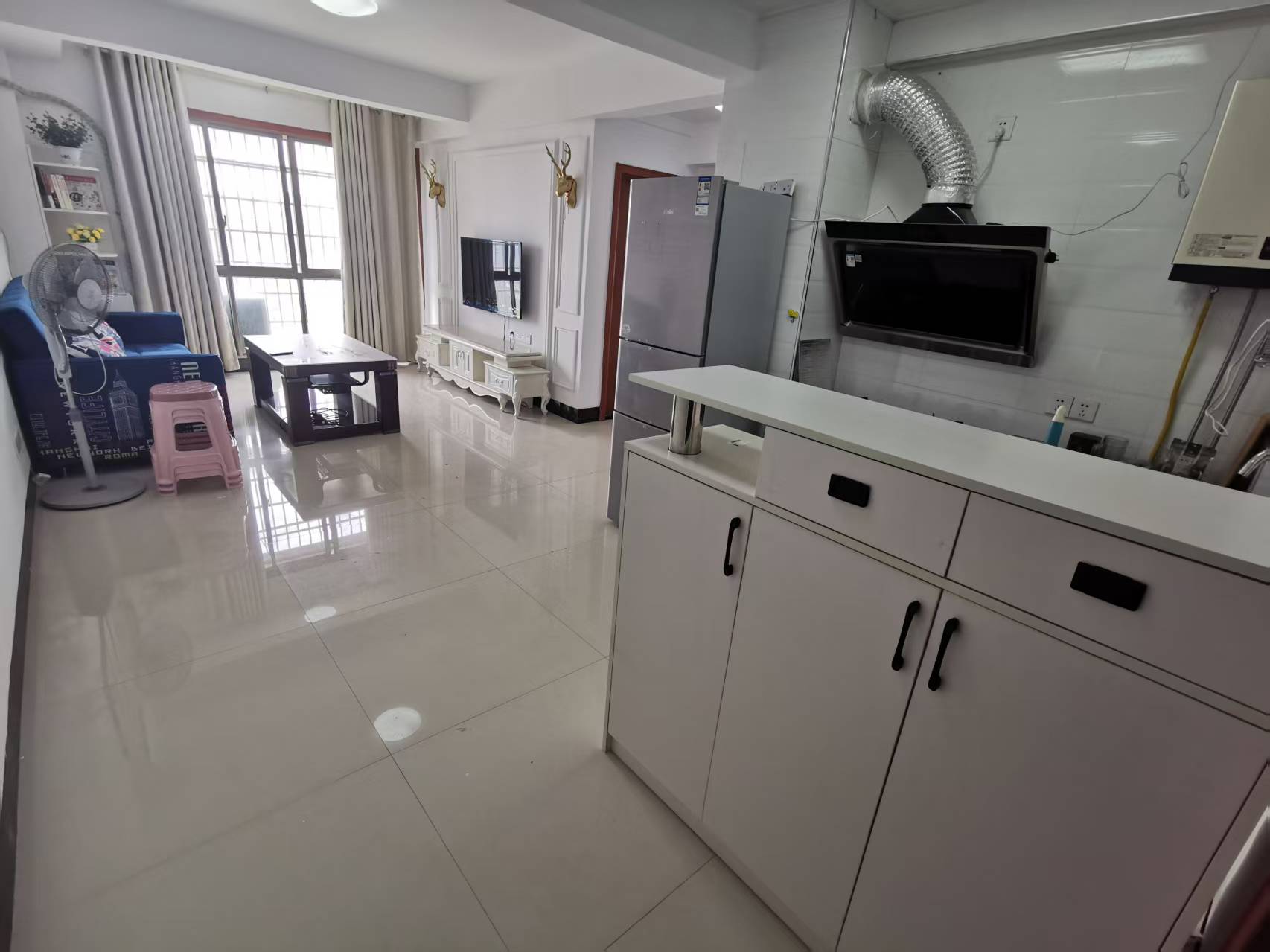 东方豪苑 2室1厅1卫 1400.0元/月 东方豪苑 2室1厅1卫 1400.0元/月室内图