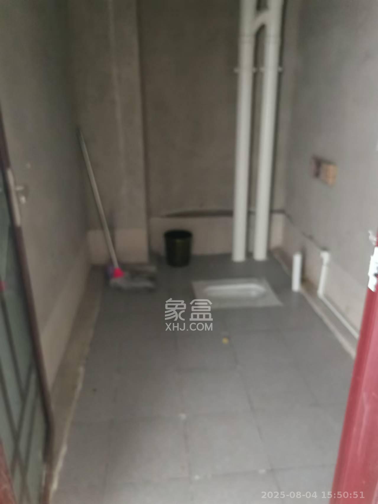 湘江壹号一二三期(创远湘江壹号) 4室2厅2卫 2500.0元/月 湘江壹号一二三期(创远湘江壹号) 4室2厅2卫 2500.0元/月室内图