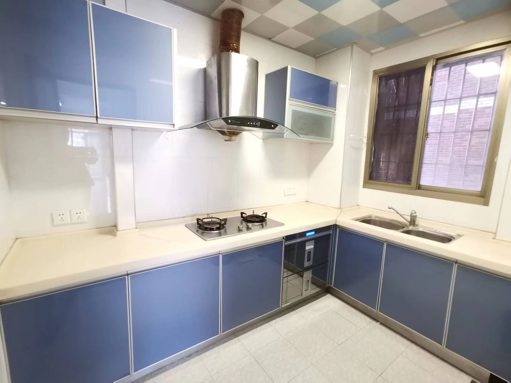 东方豪苑  2室1厅1卫    1300.0元/月室内图