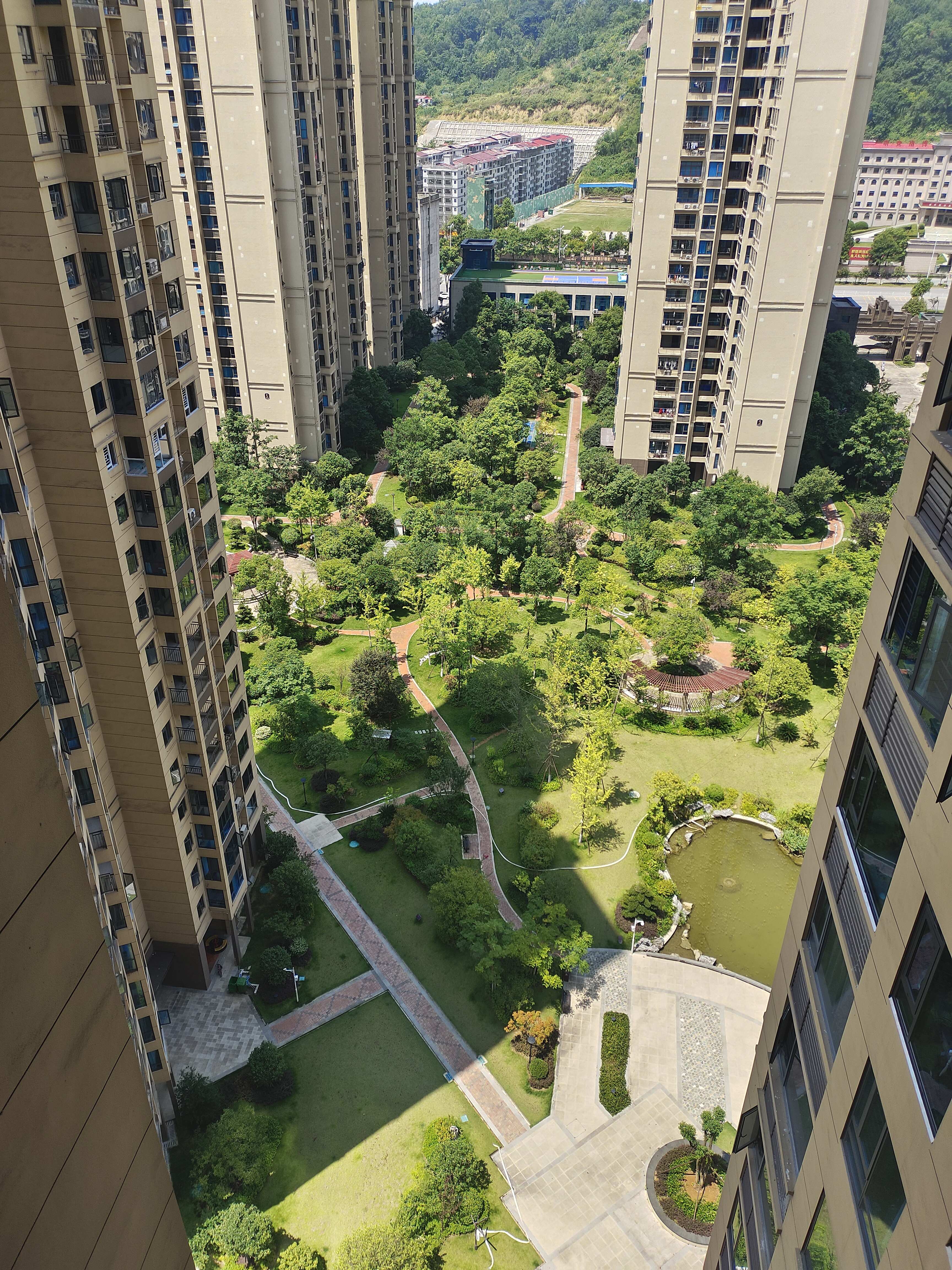 悦江山  4室2厅2卫    62.8万