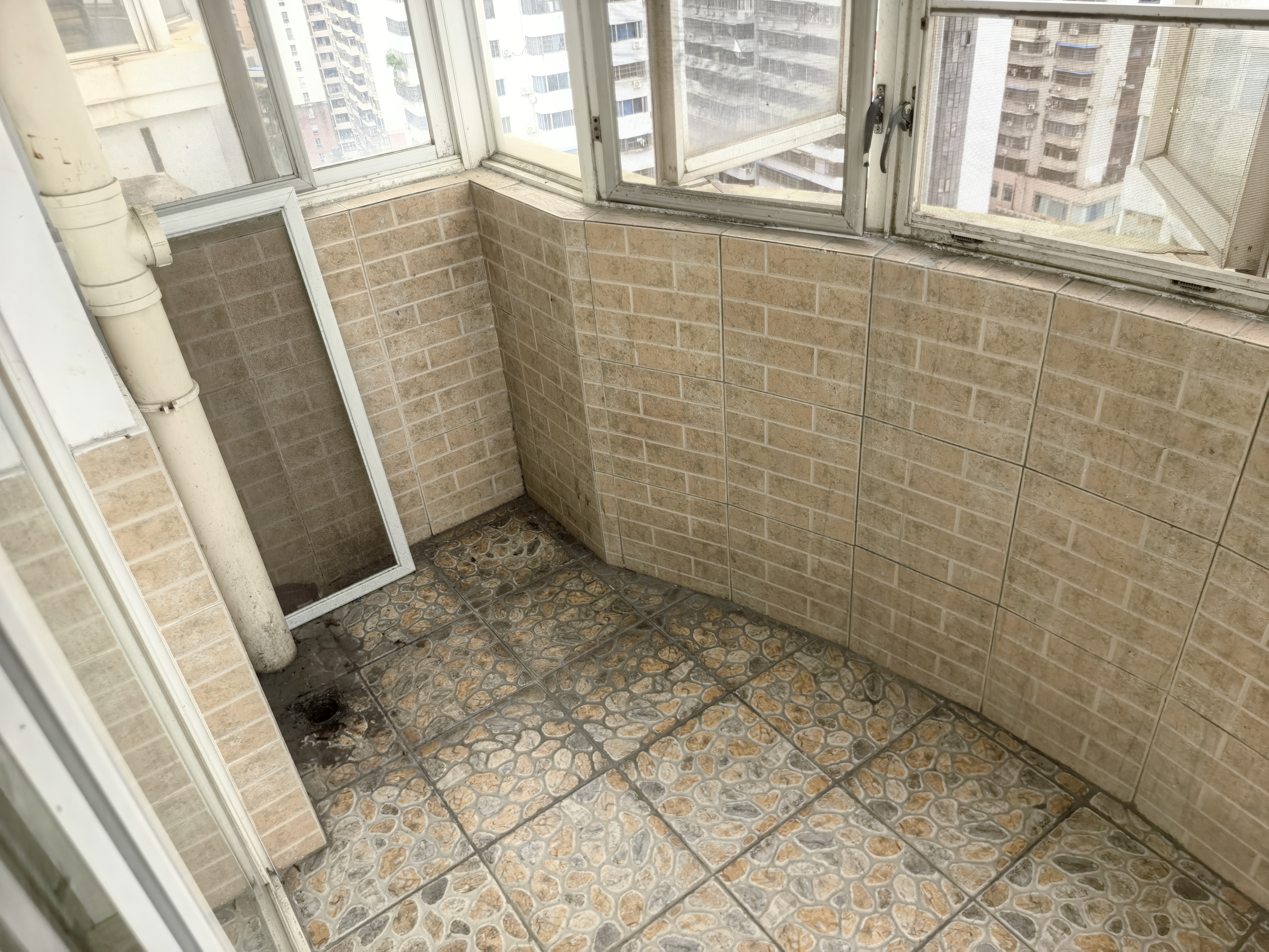 中盐大厦 3室2厅2卫 3200.0元/月 中盐大厦 3室2厅2卫 3200.0元/月室内图