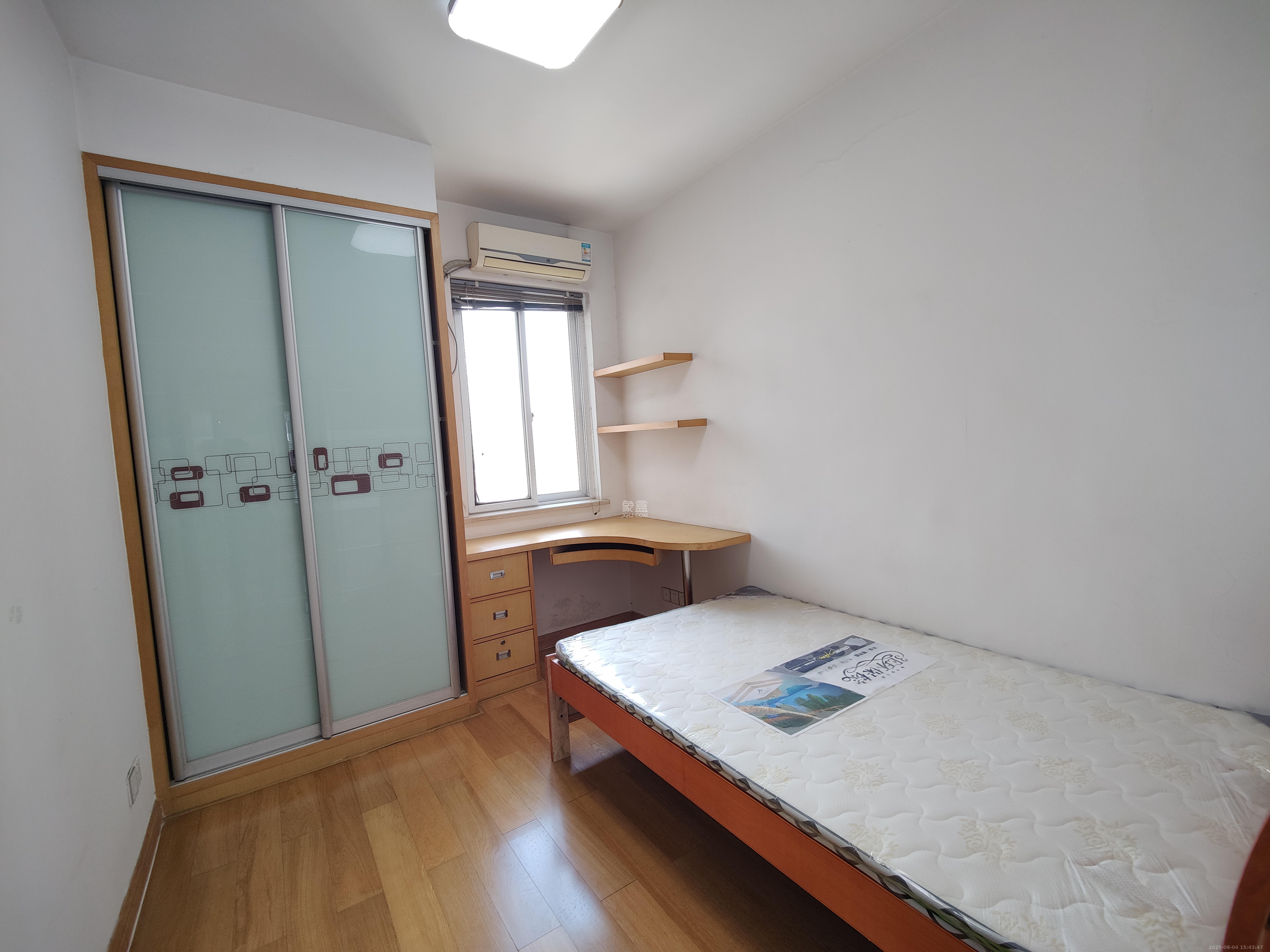 世景华庭  2室2厅1卫   1600.00元/月室内图