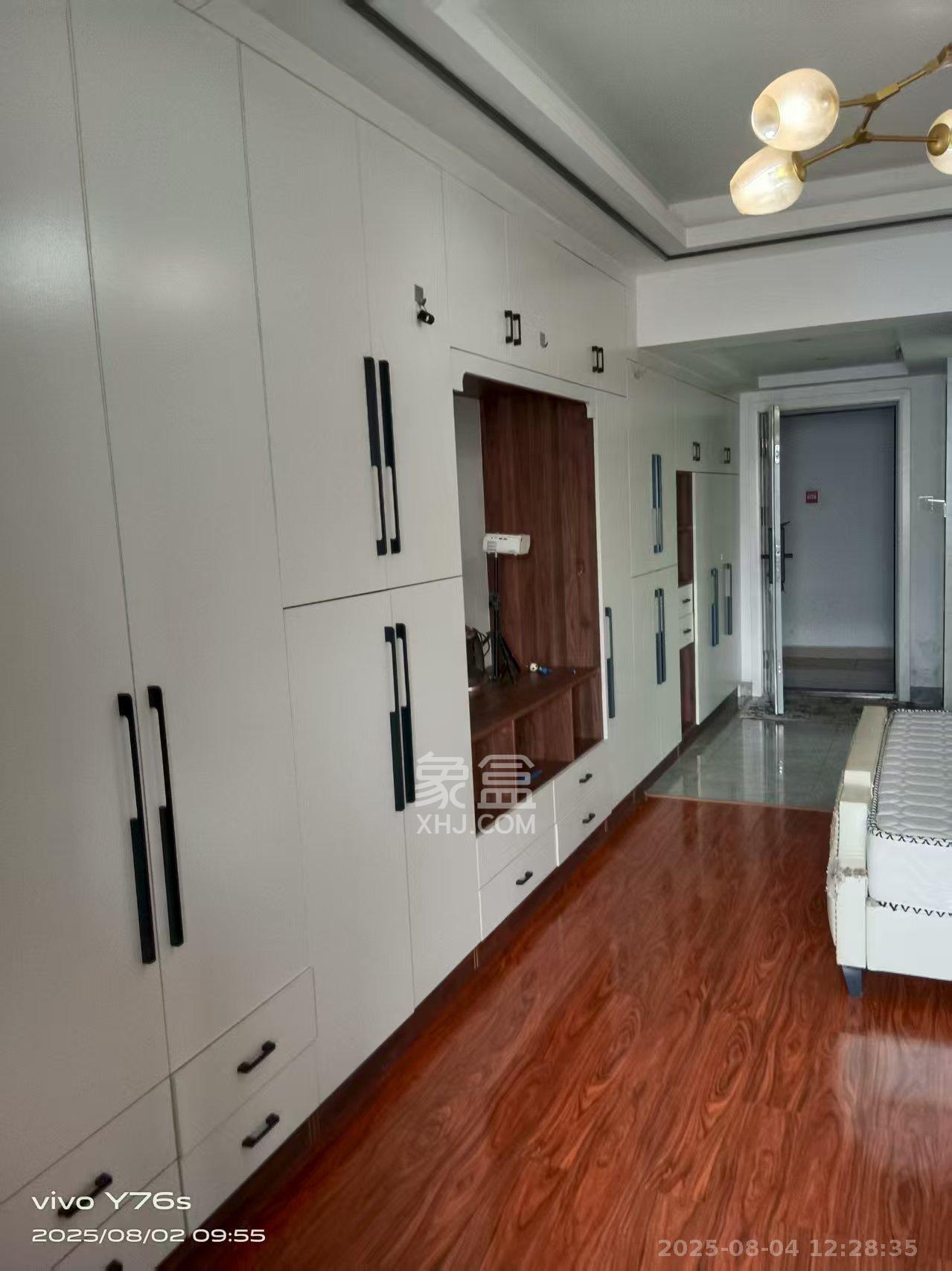 怡海星城 1室1厅1卫 1500.0元/月 怡海星城 1室1厅1卫 1500.0元/月室内图