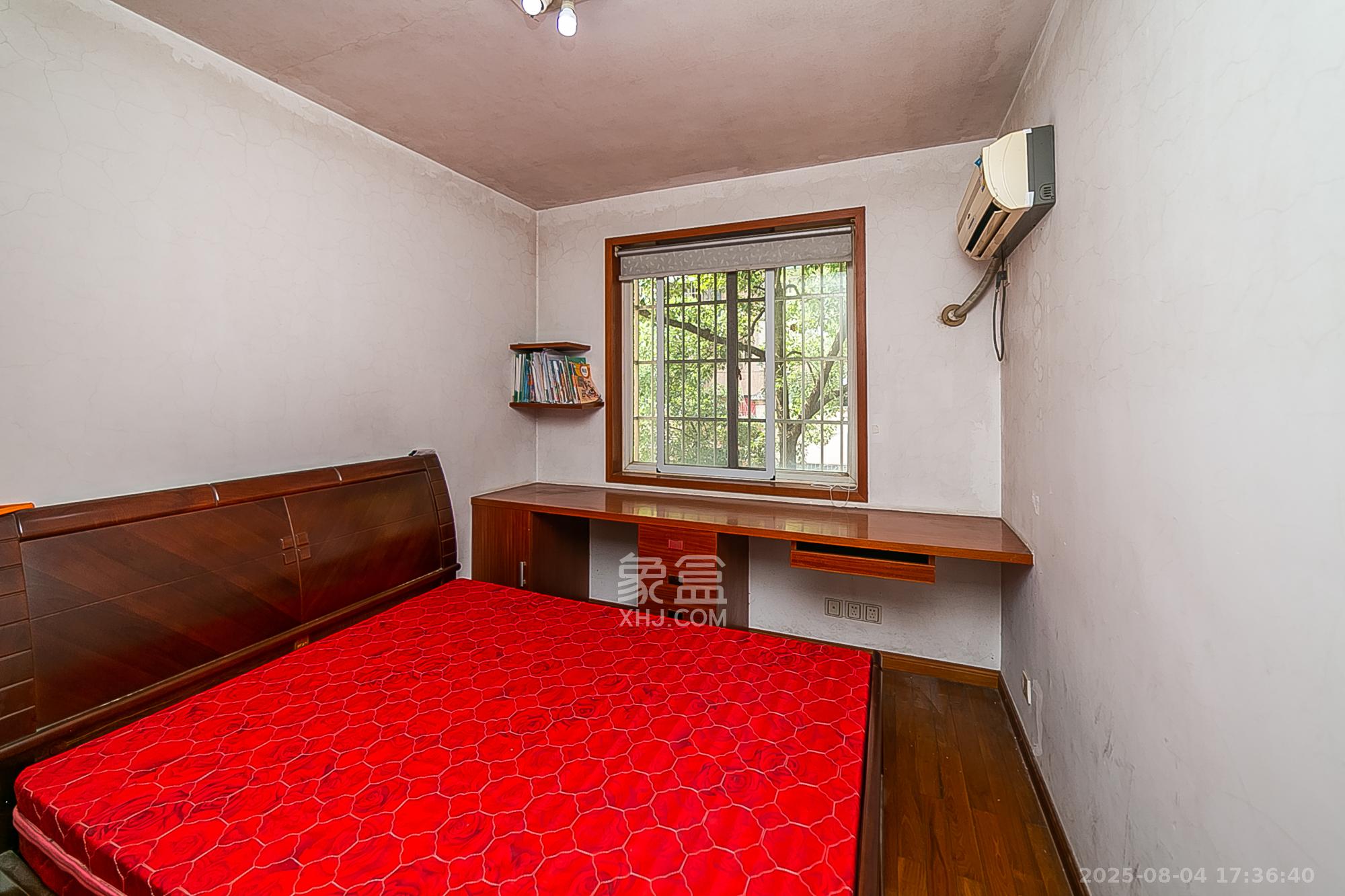 富绿新村  3室2厅1卫    75.0万 富绿新村  3室2厅1卫    75.0万卧室