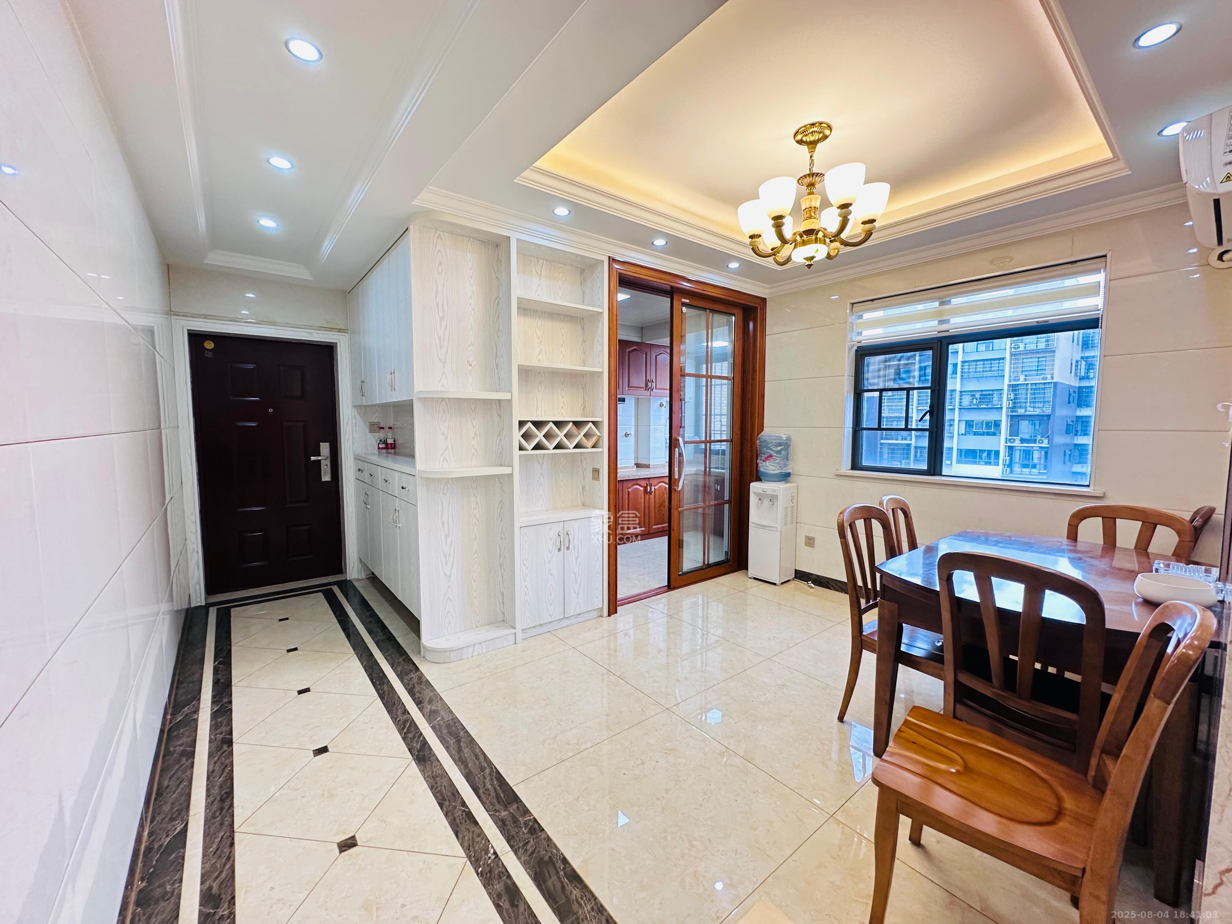 中国铁建国际城二期  3室2厅1卫    2300.0元/月 中国铁建国际城二期  3室2厅1卫    2300.0元/月室内图