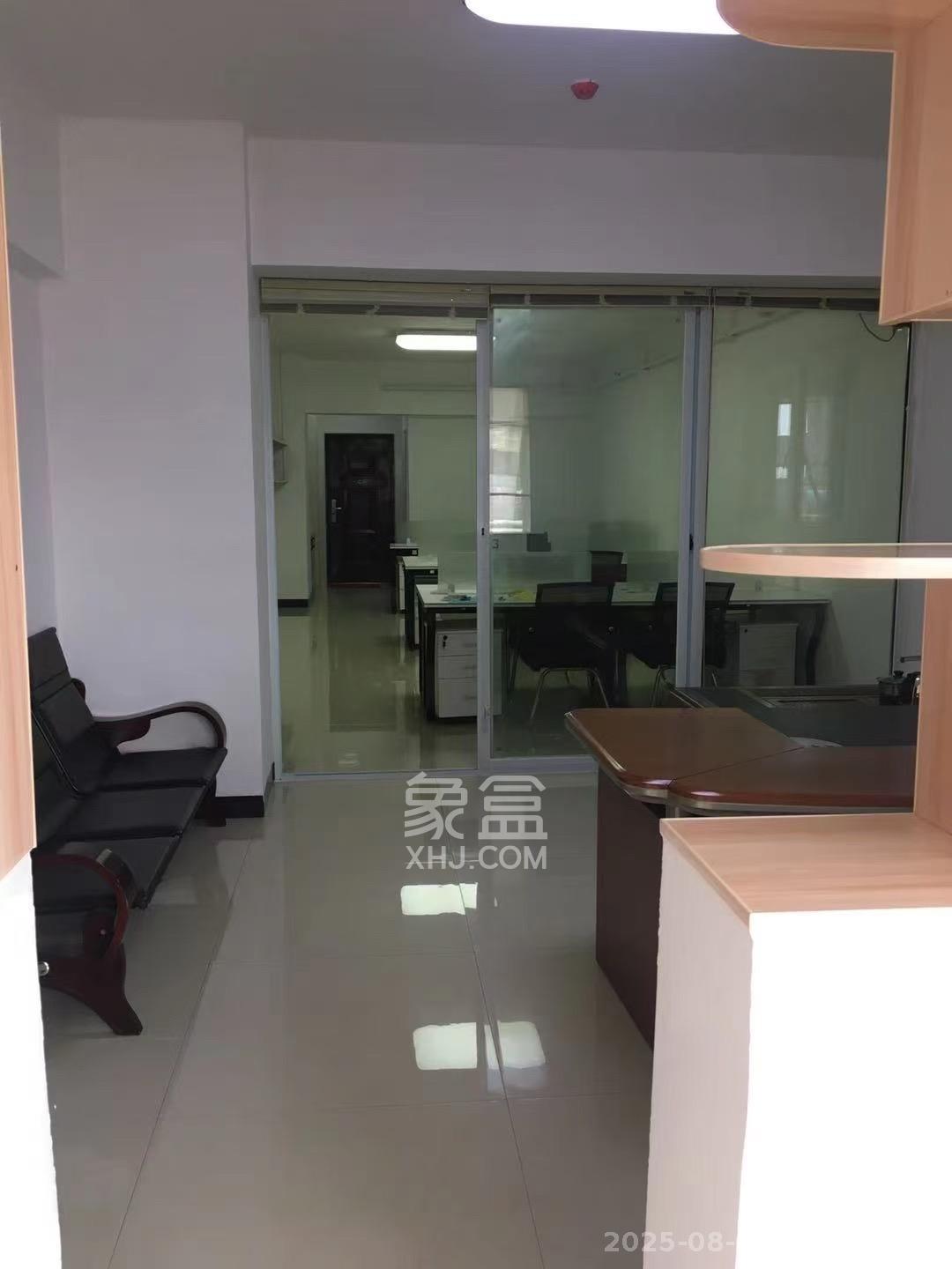 MOMA当代广场  1室0厅0卫    1600.0元/月室内图